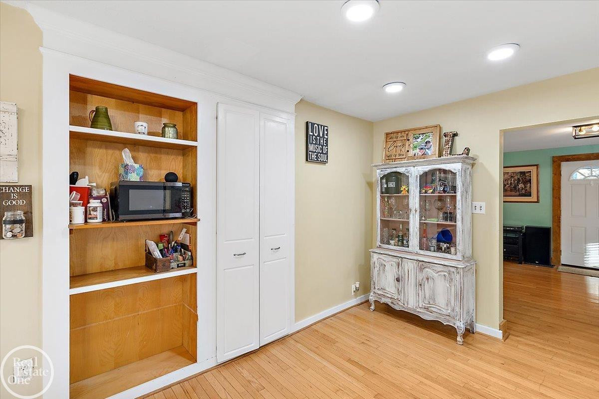 161 W Hollister Street, MI 48065 — Photo 39