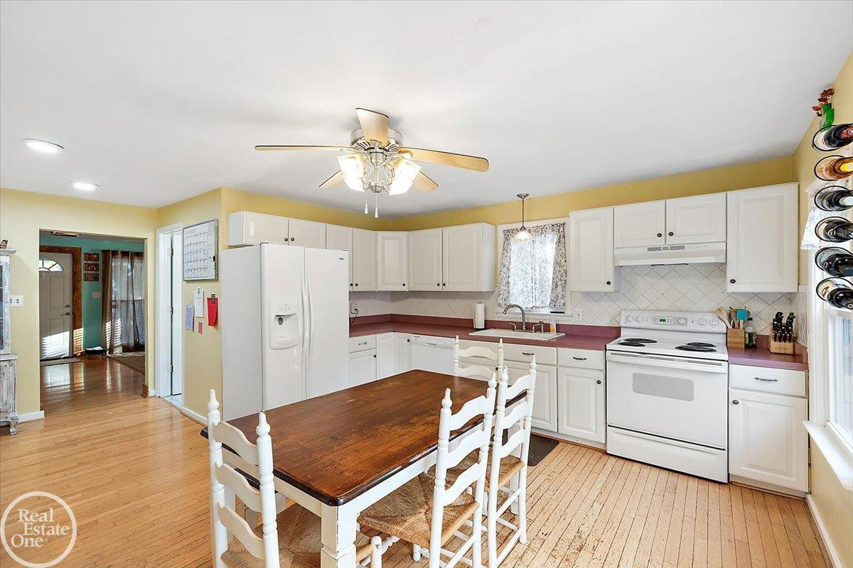 161 W Hollister Street, MI 48065 — Photo 42