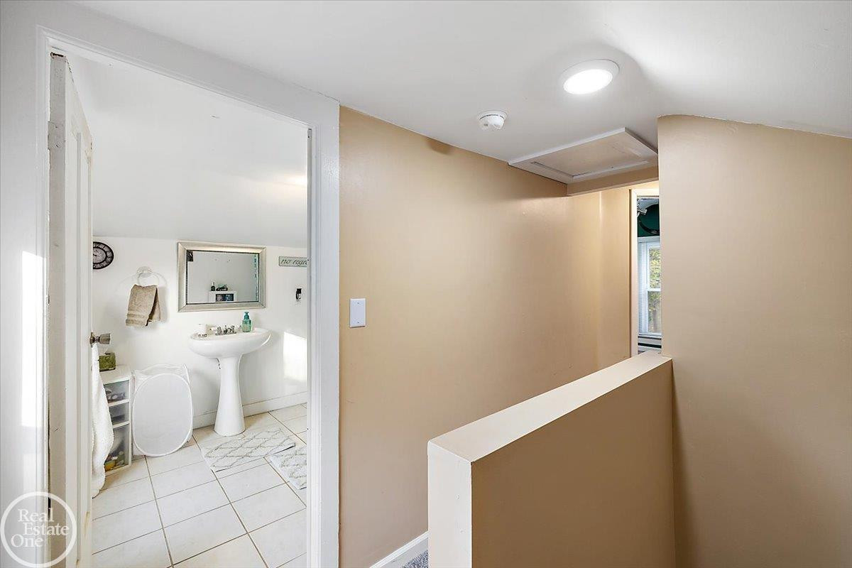 161 W Hollister Street, MI 48065 — Photo 55