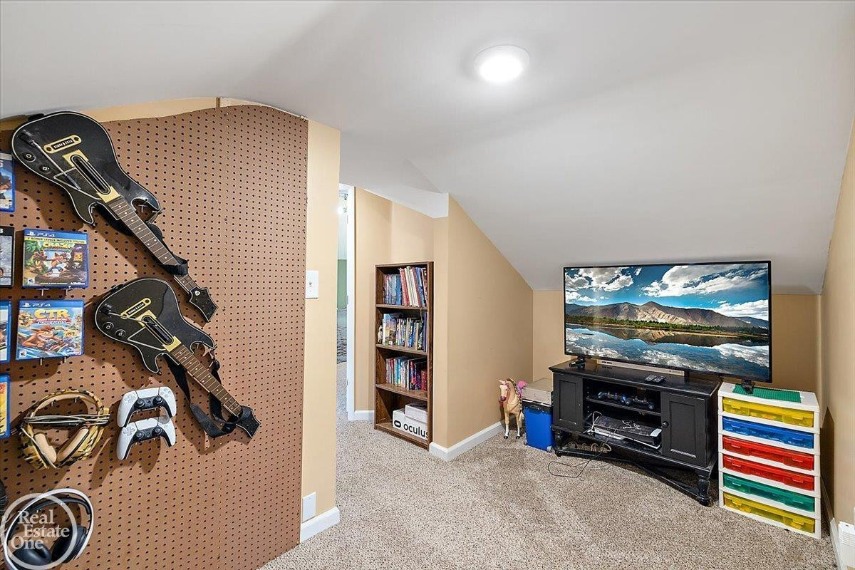 161 W Hollister Street, MI 48065 — Photo 60