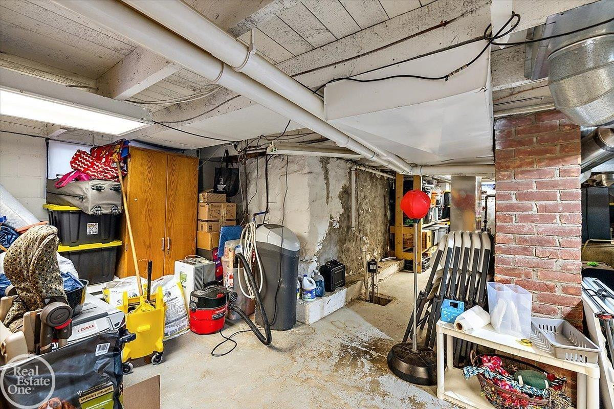 161 W Hollister Street, MI 48065 — Photo 67