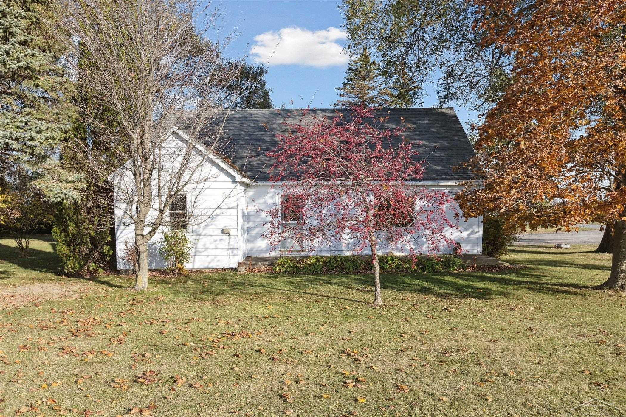 2020 N Merrill Road, Merrill, MI 48637 — front exterior