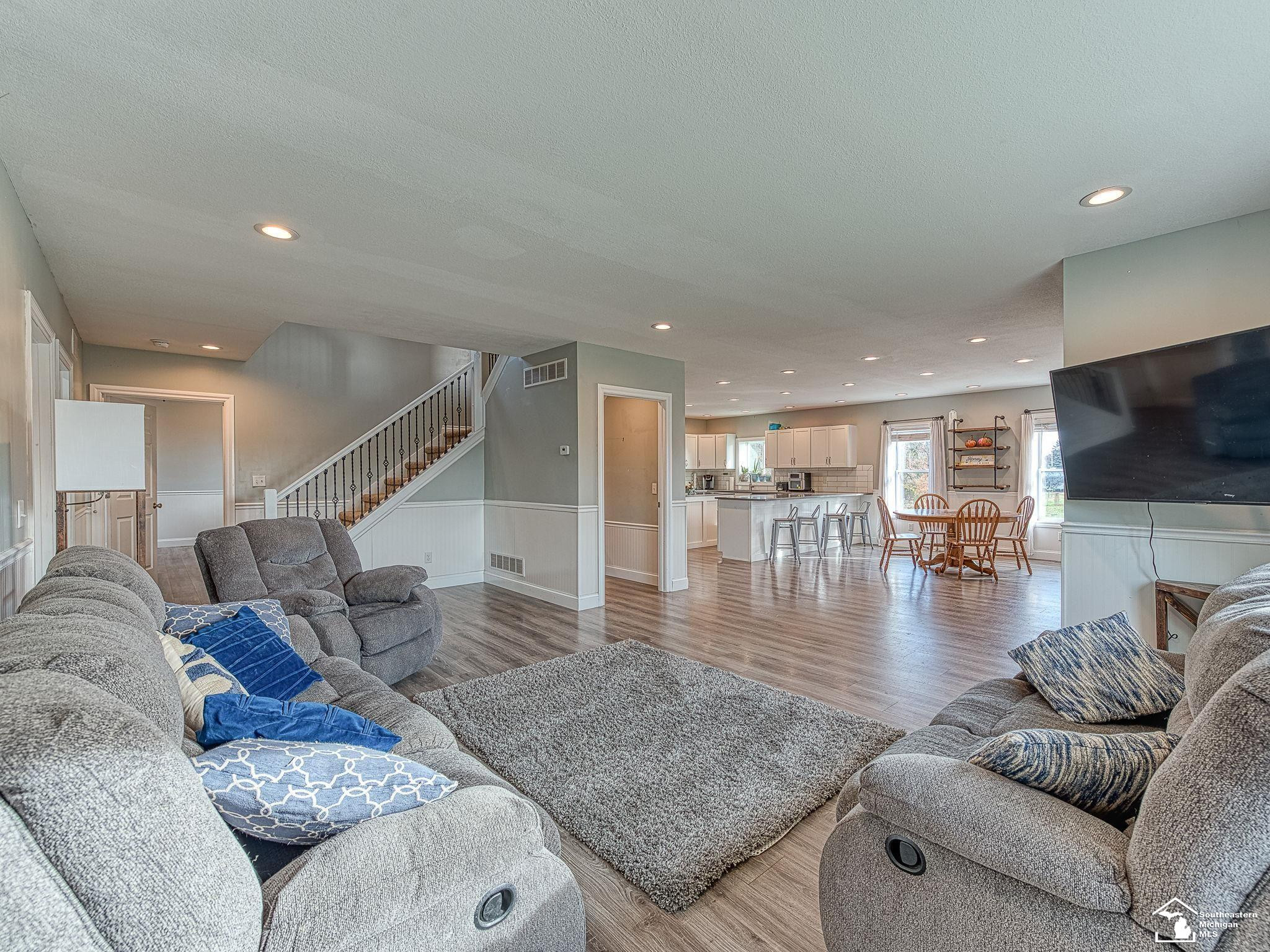 12052 Rome, Manitou Beach, MI 49253 — Photo 12