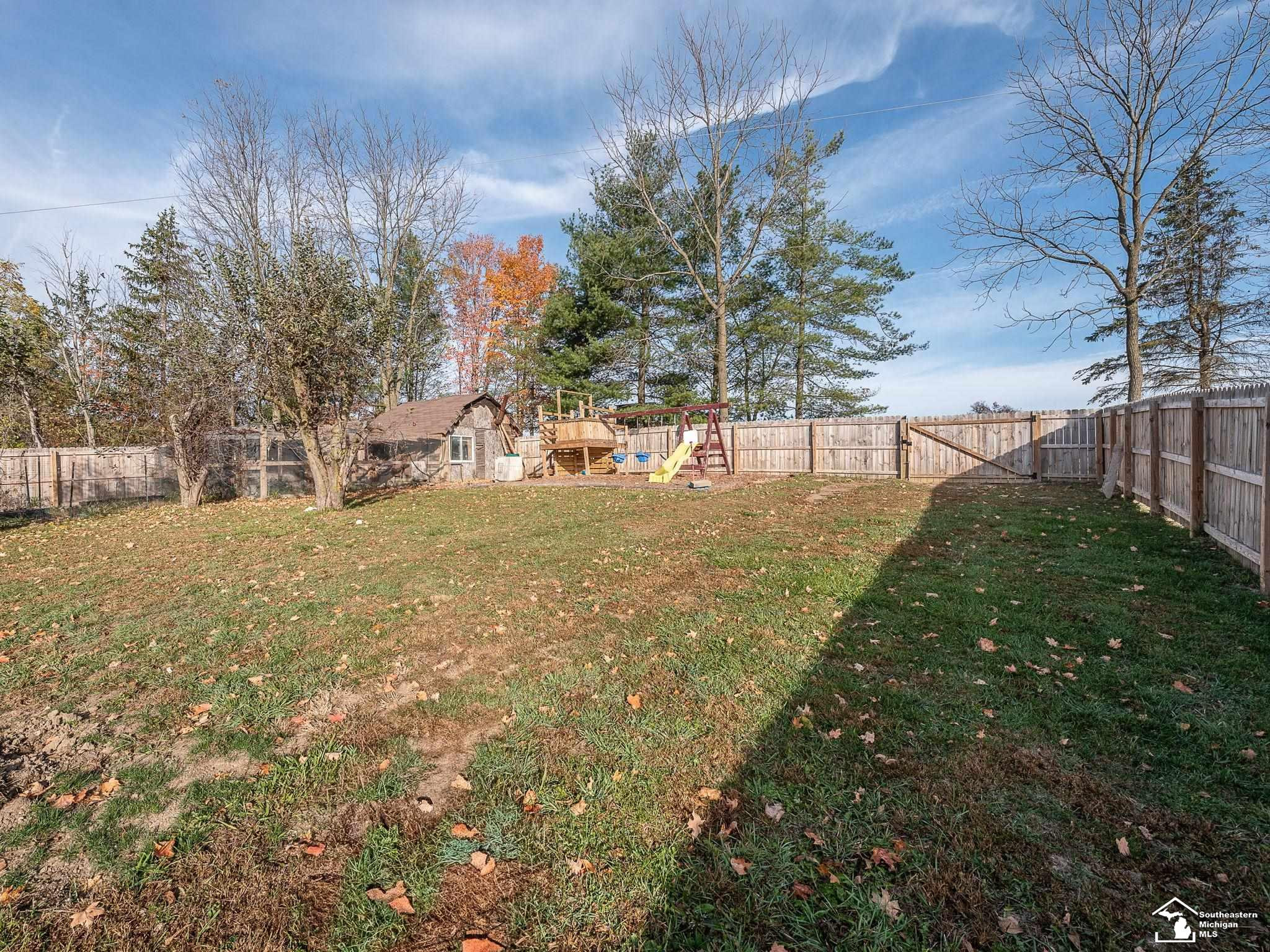 12052 Rome, Manitou Beach, MI 49253 — Photo 39