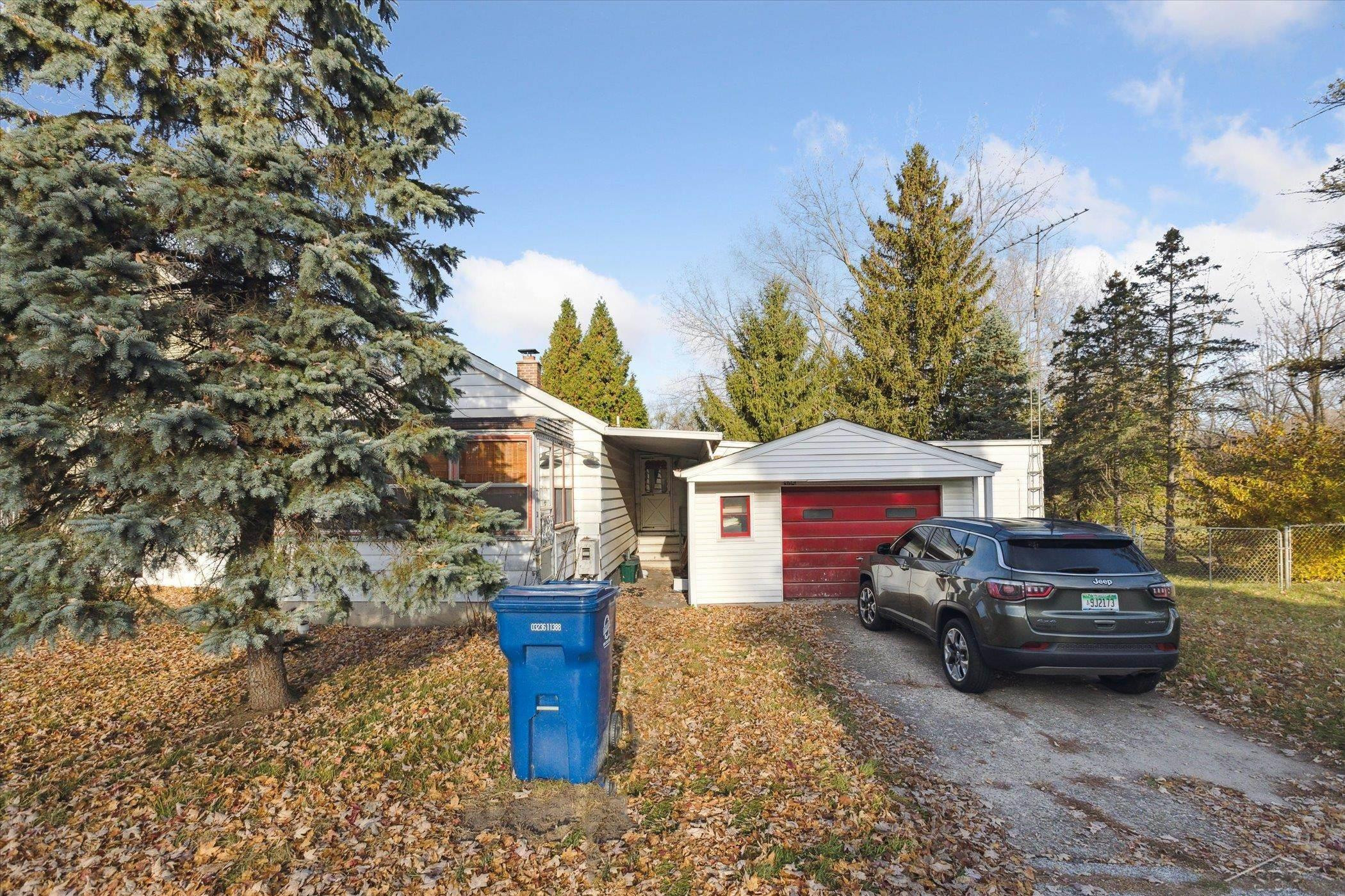 305 E Water Street, Saint Charles, MI 48655 — Photo 3