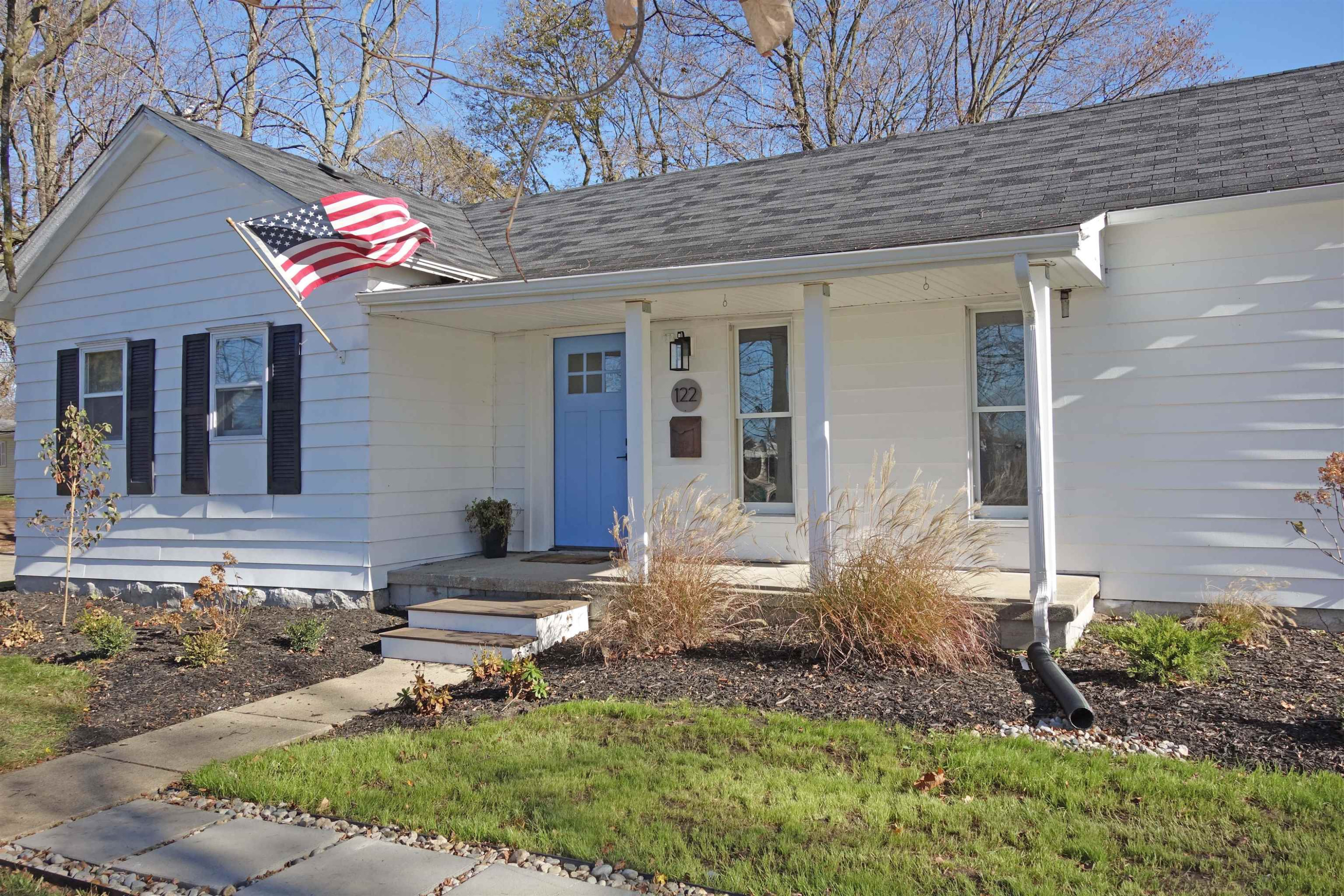 122 N Washington Street, Chesaning, MI 48616 — Photo 3