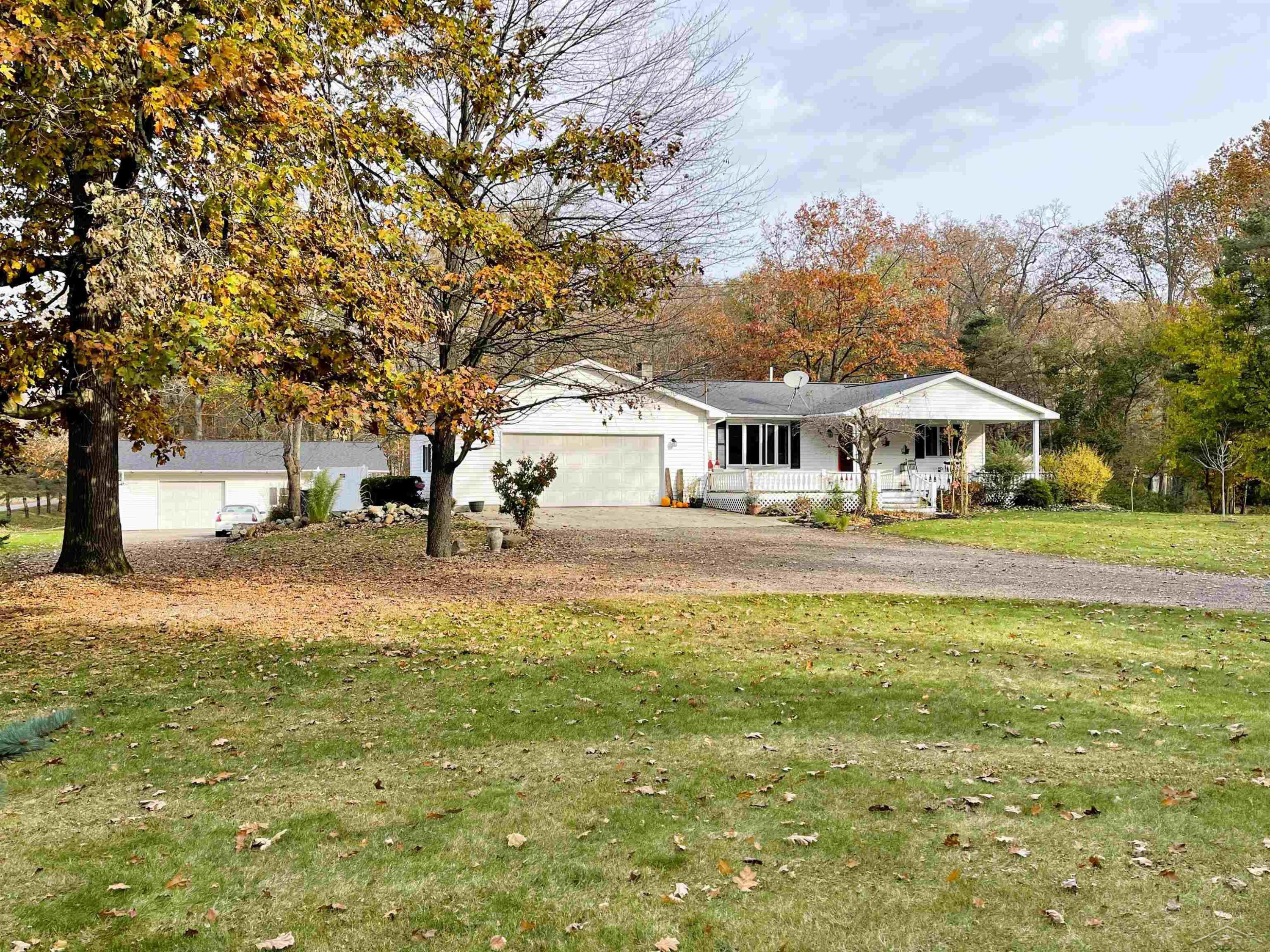 6512 Chesaning Road, Chesaning, MI 48616 — Photo 2