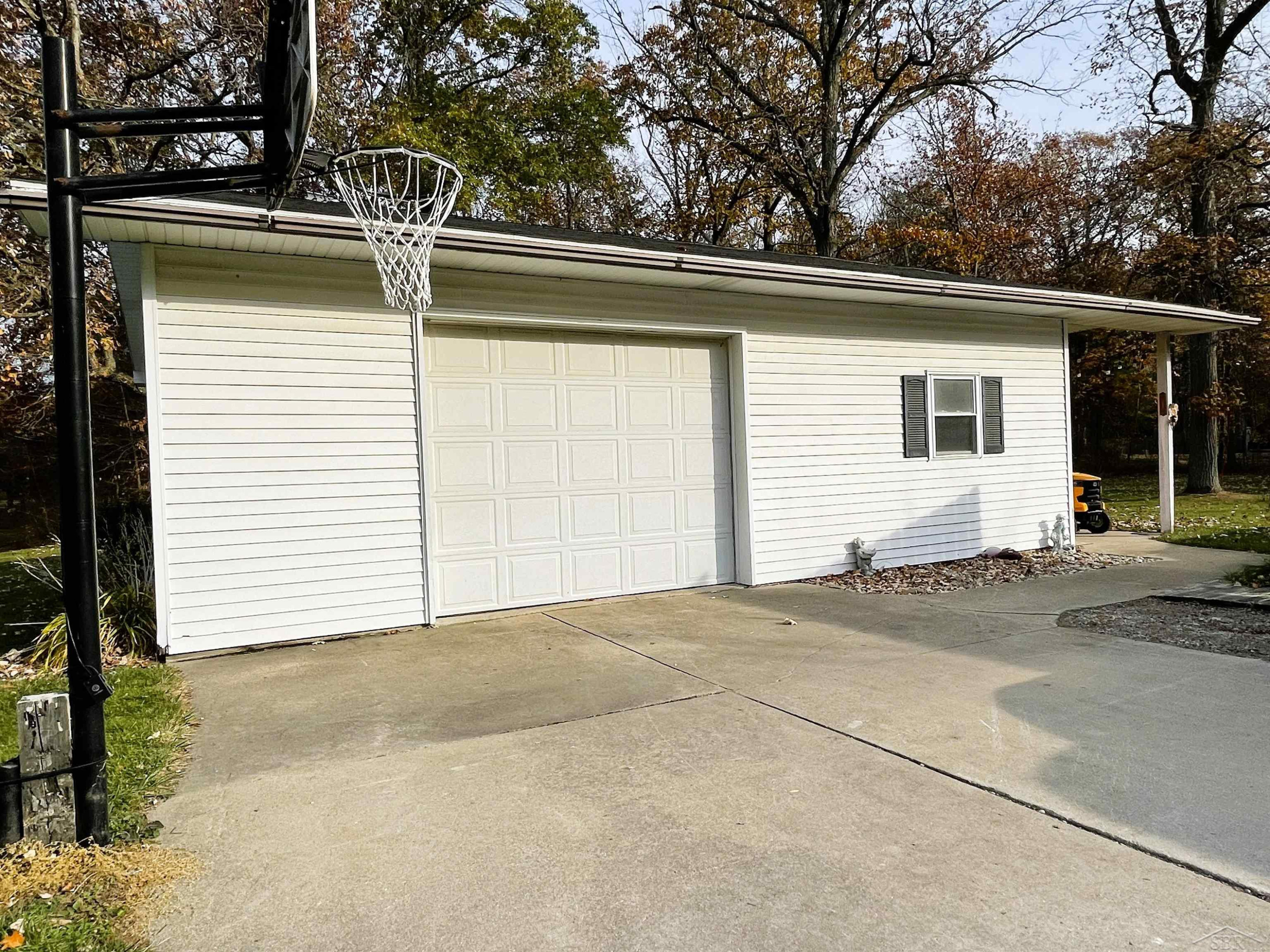 6512 Chesaning Road, Chesaning, MI 48616 — Photo 19