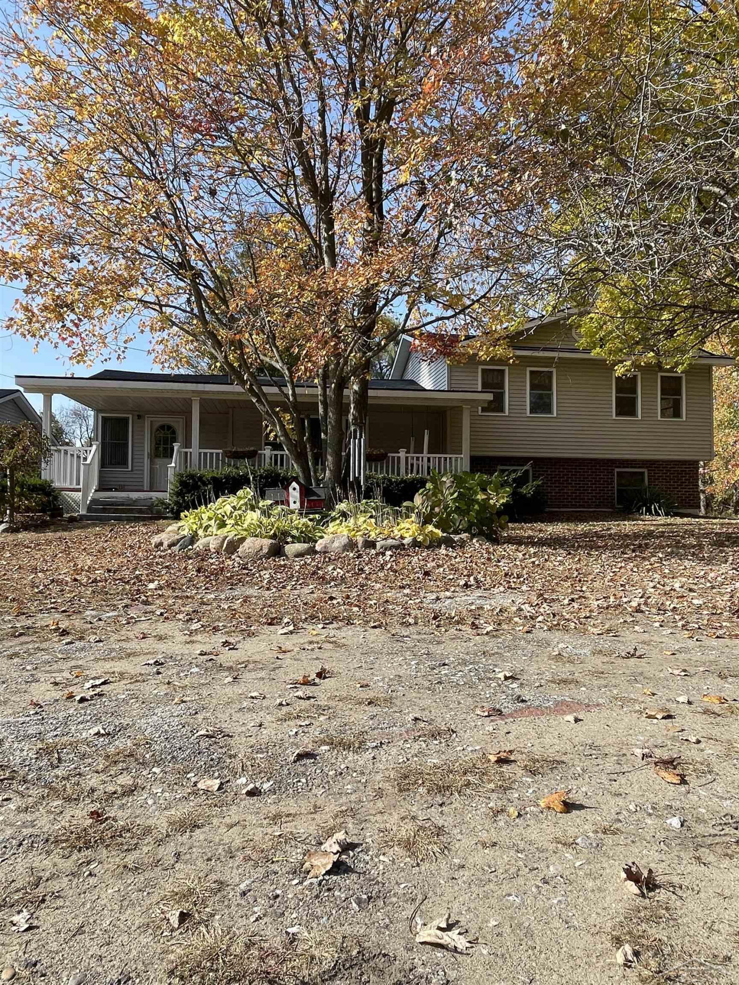 6116 S Graham Road, Saint Charles, MI 48655 — Photo 4