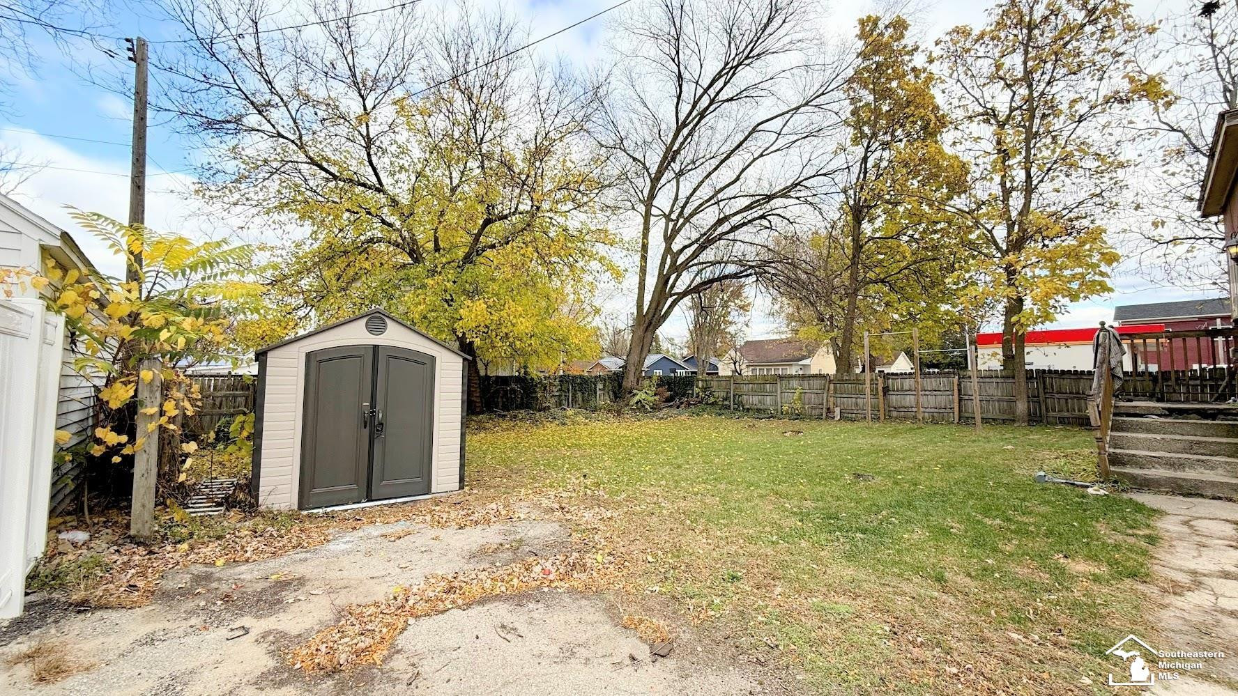 1402 Monroe Street, Carleton, MI 48117 — Photo 4