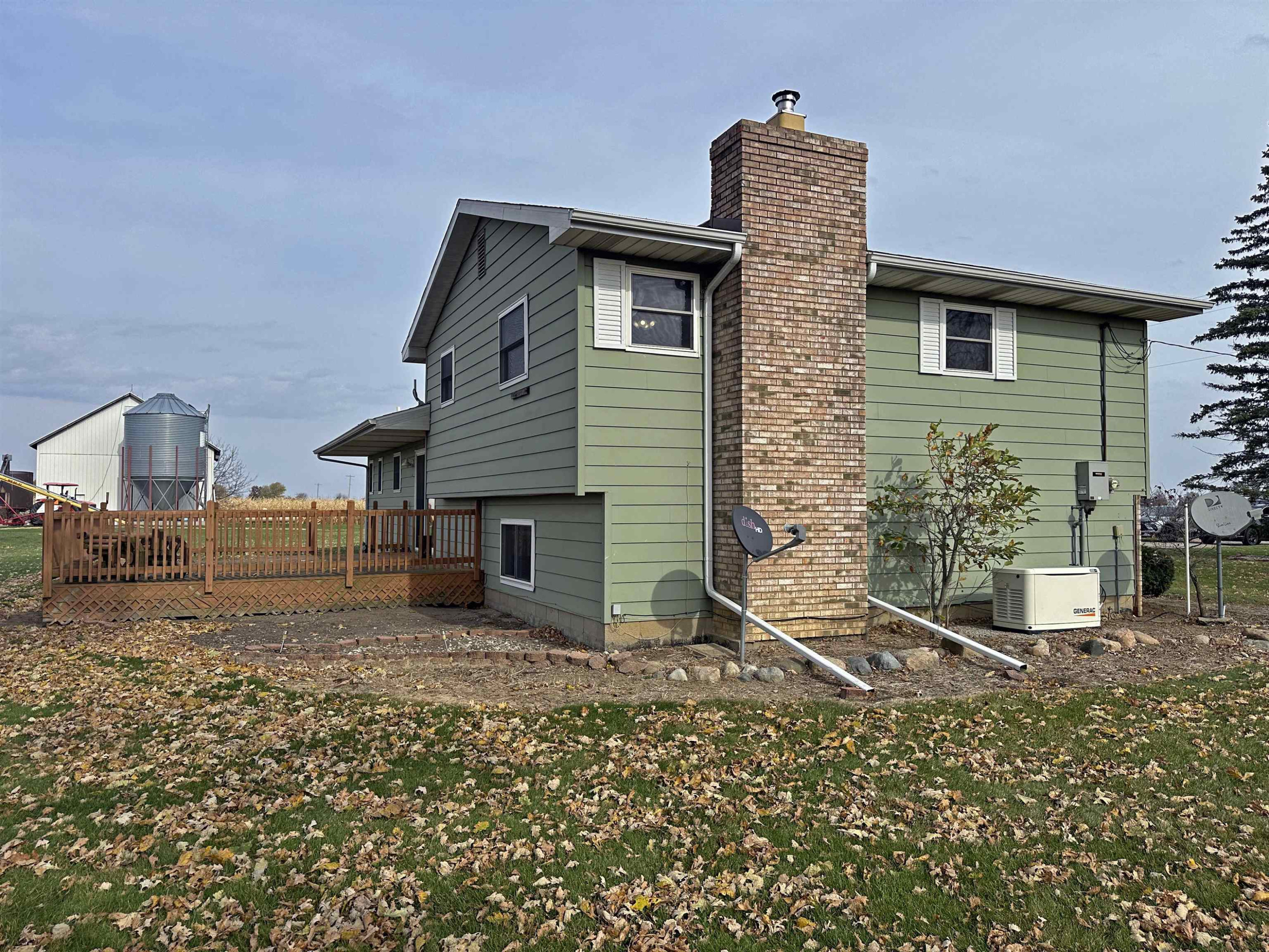 19102 Bueche, New Lothrop, MI 48460 — Photo 8