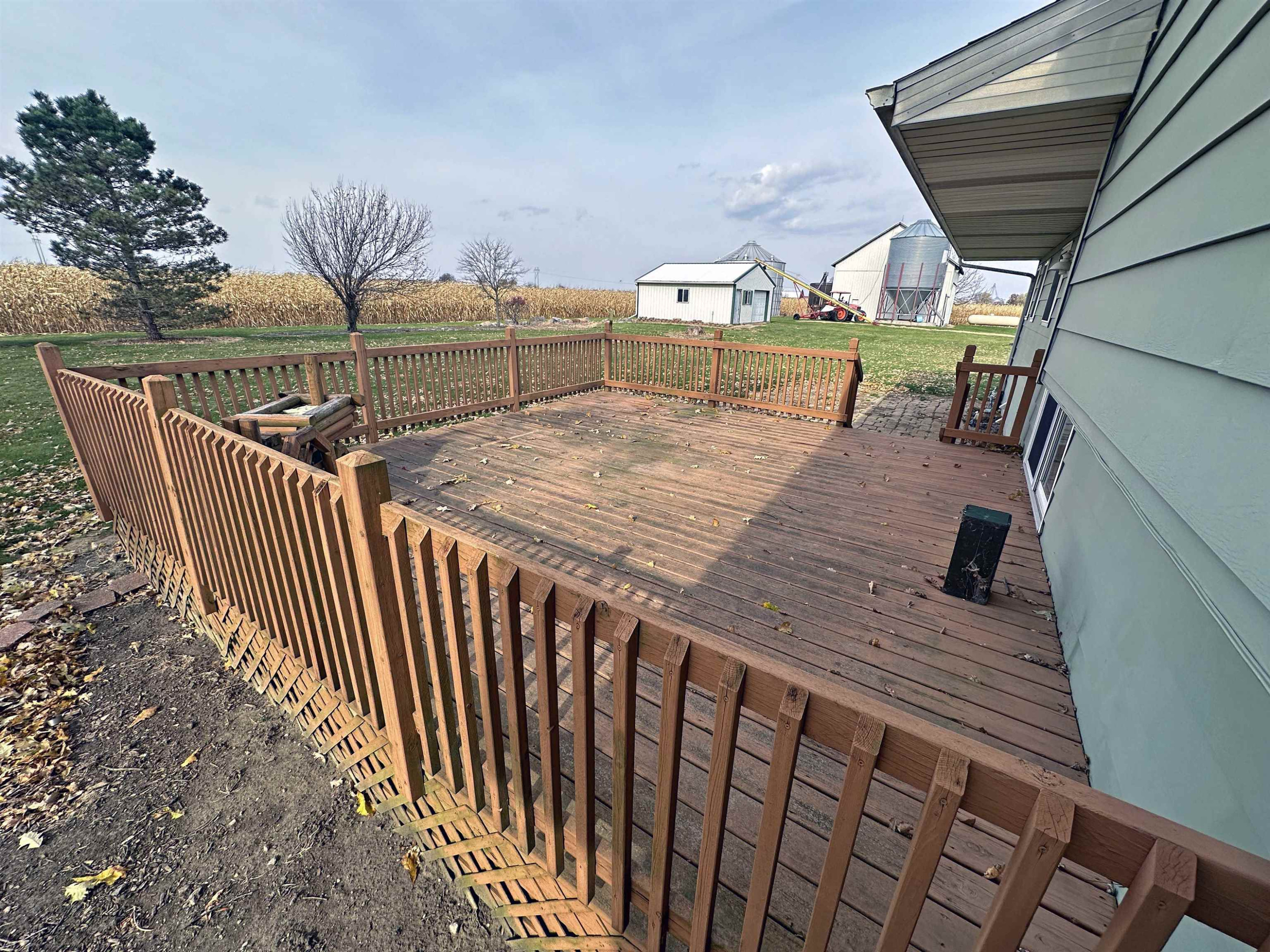 19102 Bueche, New Lothrop, MI 48460 — Photo 10