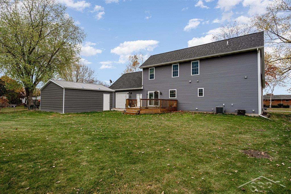 300 Shady Lane, Auburn, MI 48611 — Photo 33
