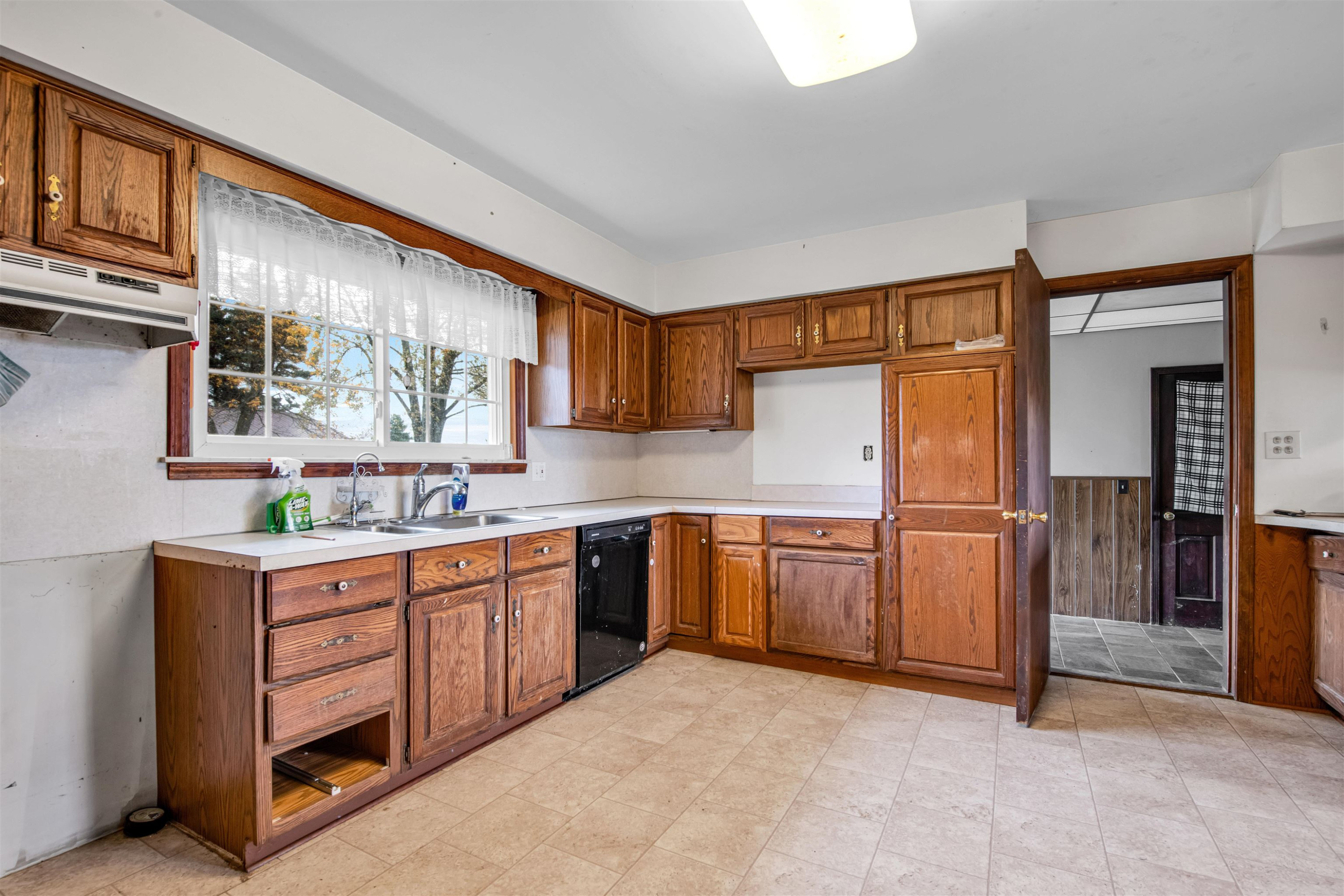 11368 Gilbert Road, MI — Photo 7