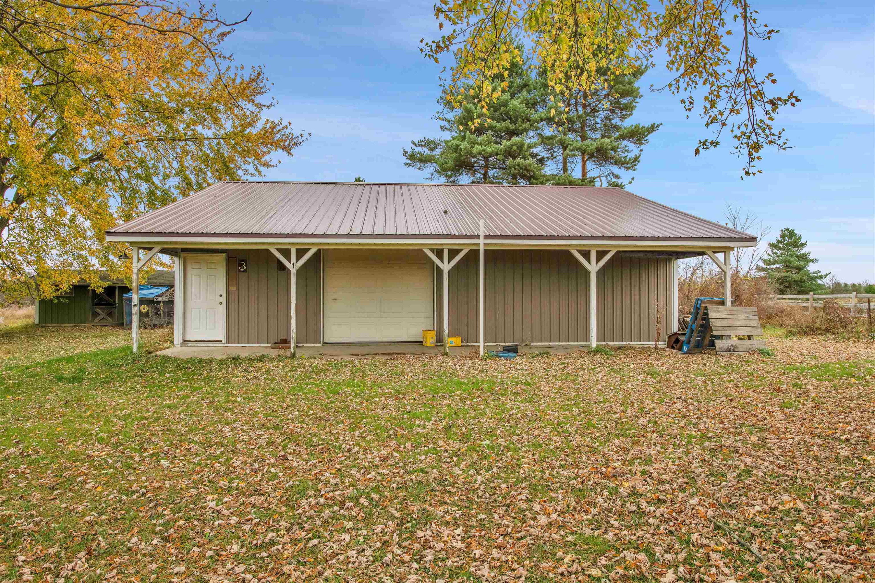 11368 Gilbert Road, MI — Photo 23