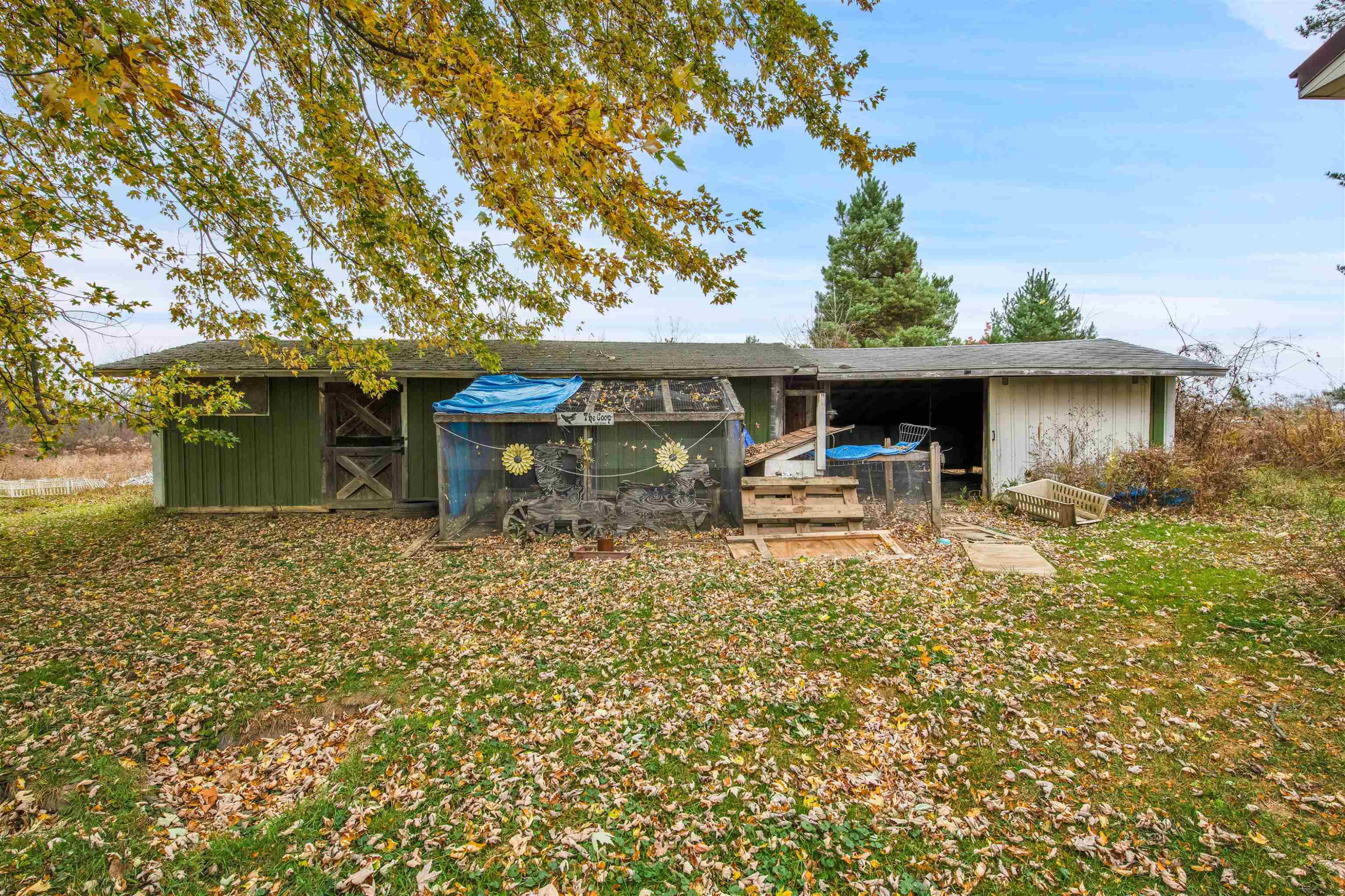 11368 Gilbert Road, MI — Photo 24