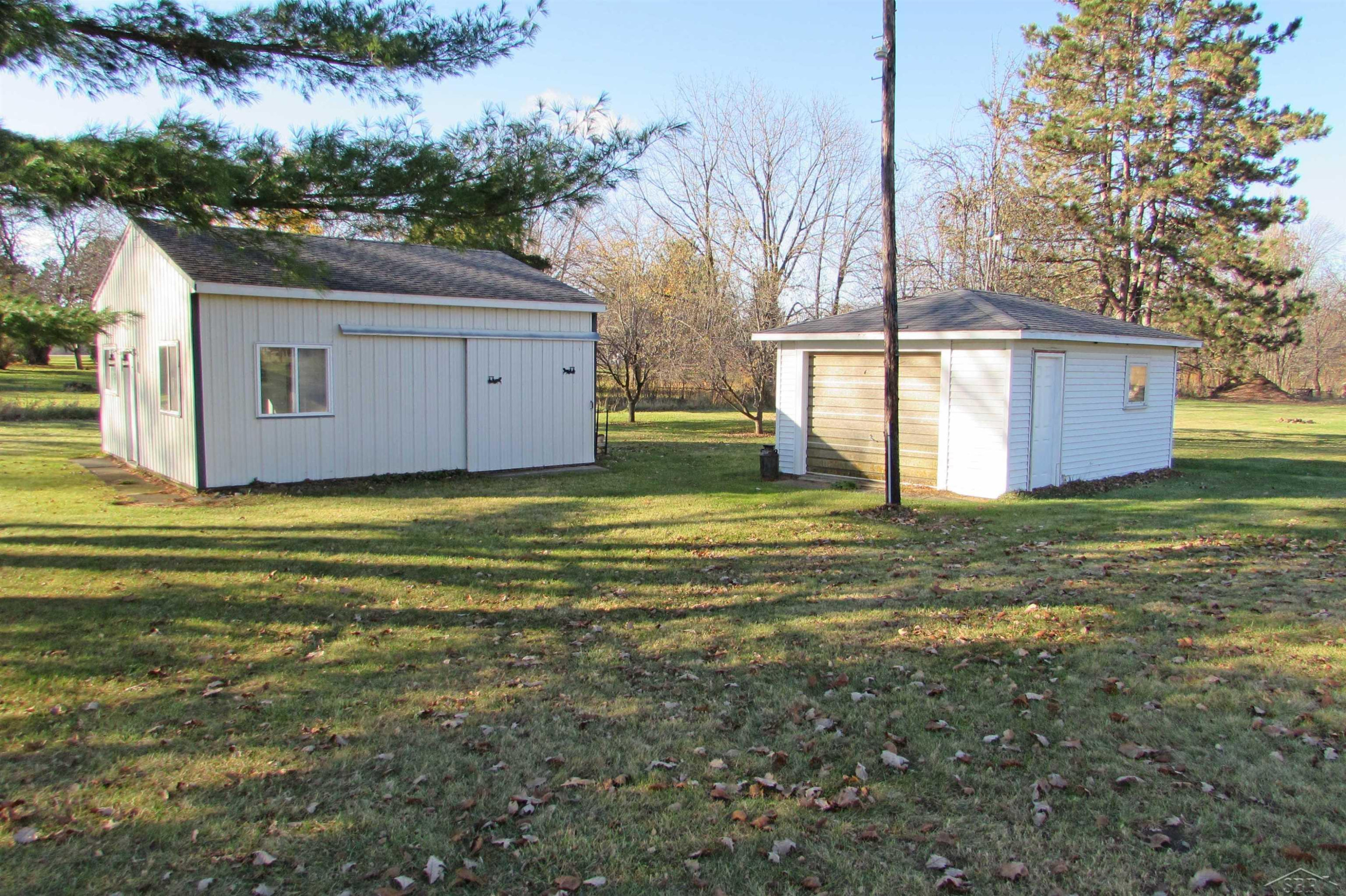 9800 Ferden Road, Chesaning, MI 48616 — Photo 16