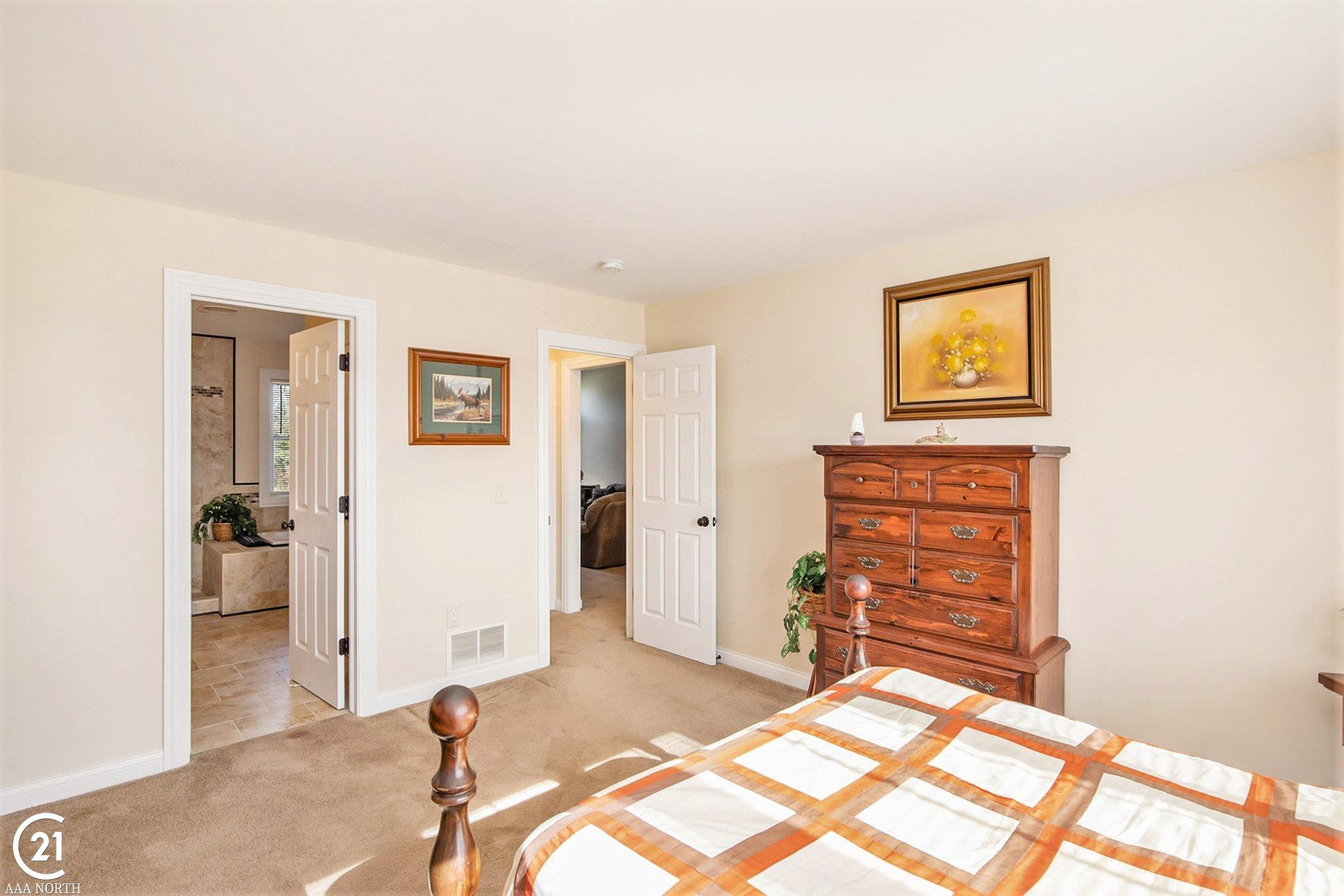 7773 Yorkshire Drive, Almont, MI 48003 — Photo 17