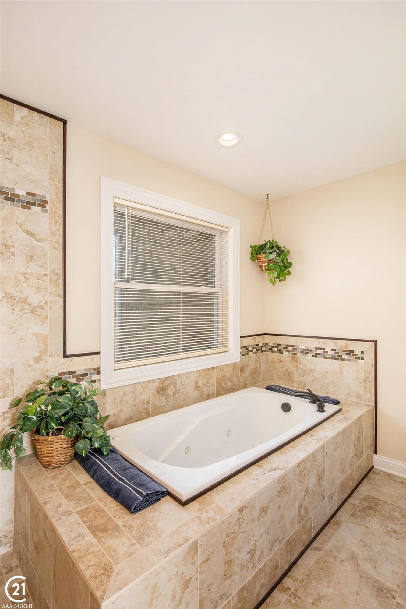 7773 Yorkshire Drive, Almont, MI 48003 — Photo 20