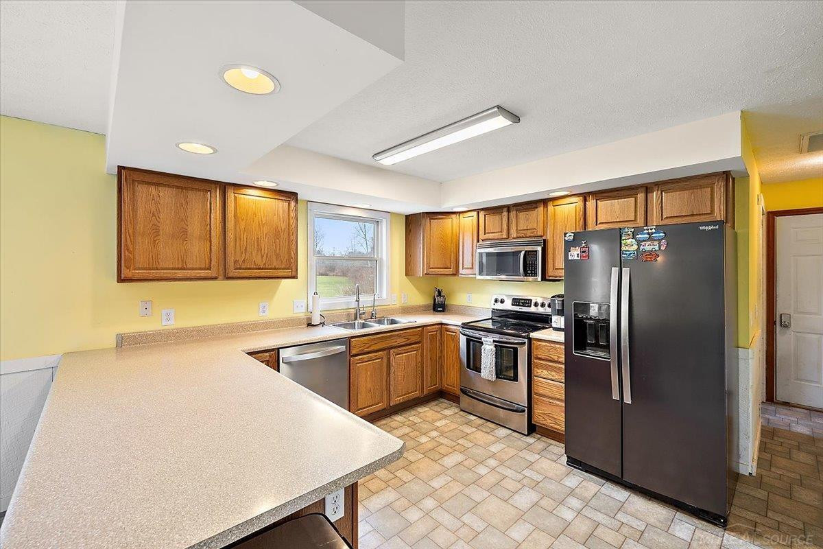 5320 Capac Road, MI 48014 — Photo 12