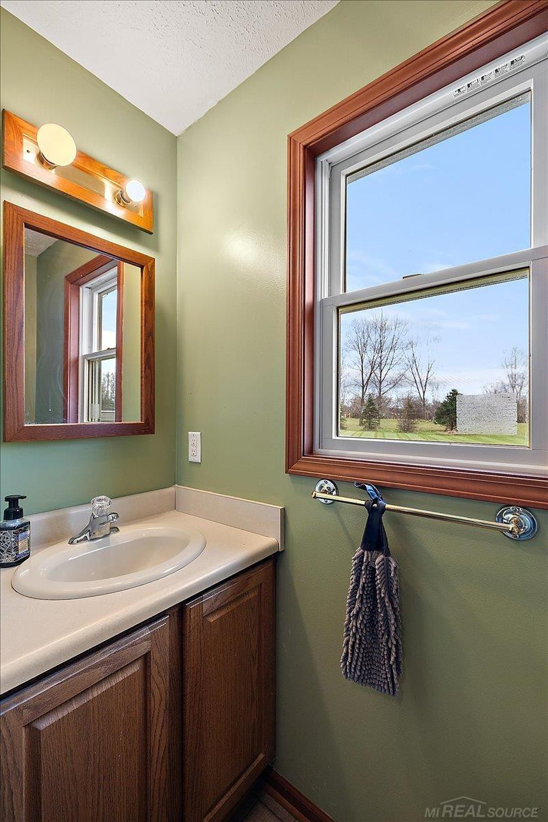 5320 Capac Road, MI 48014 — Photo 19
