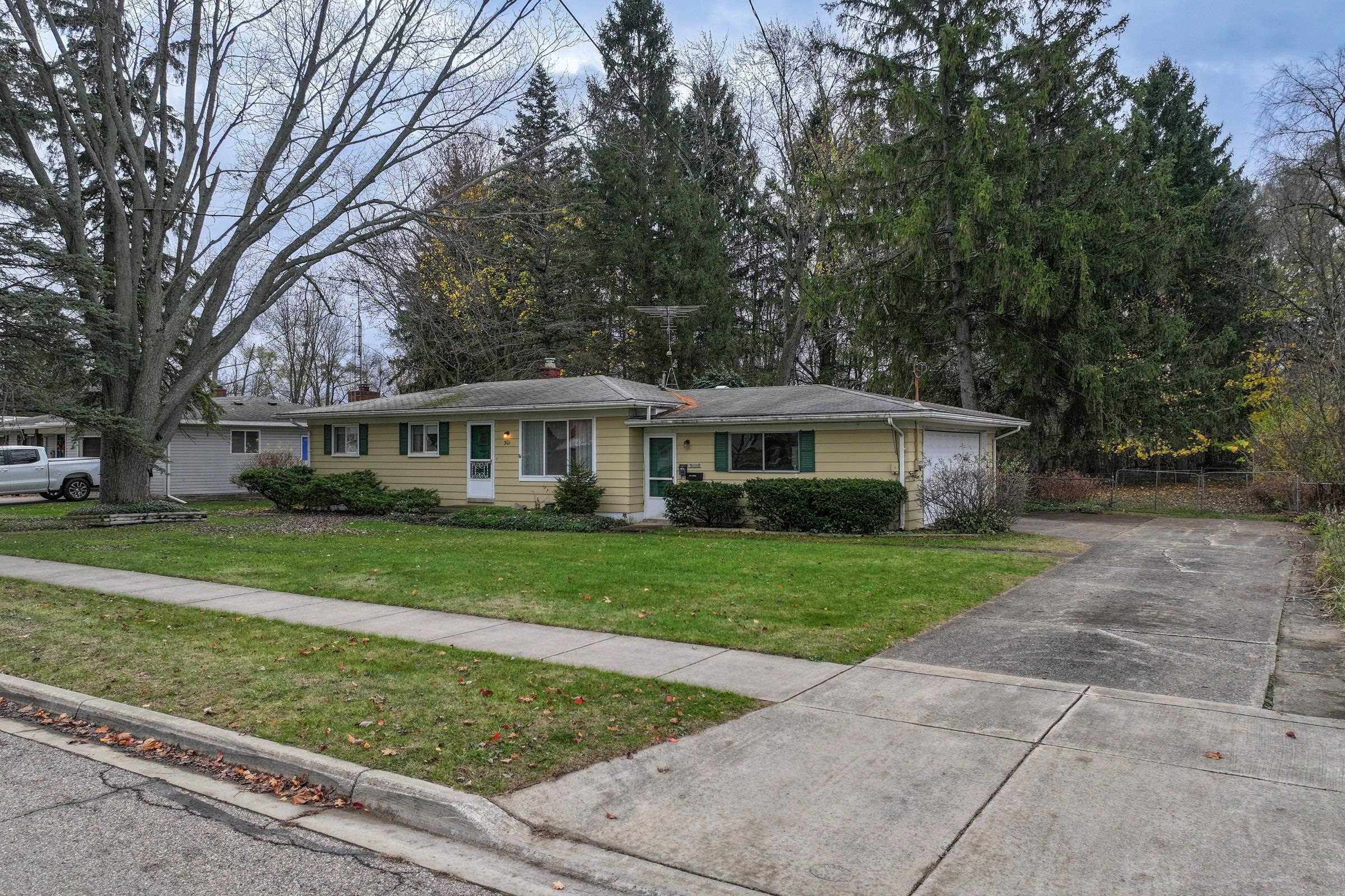 301 Airport, Holly, MI 48442 — Photo 2
