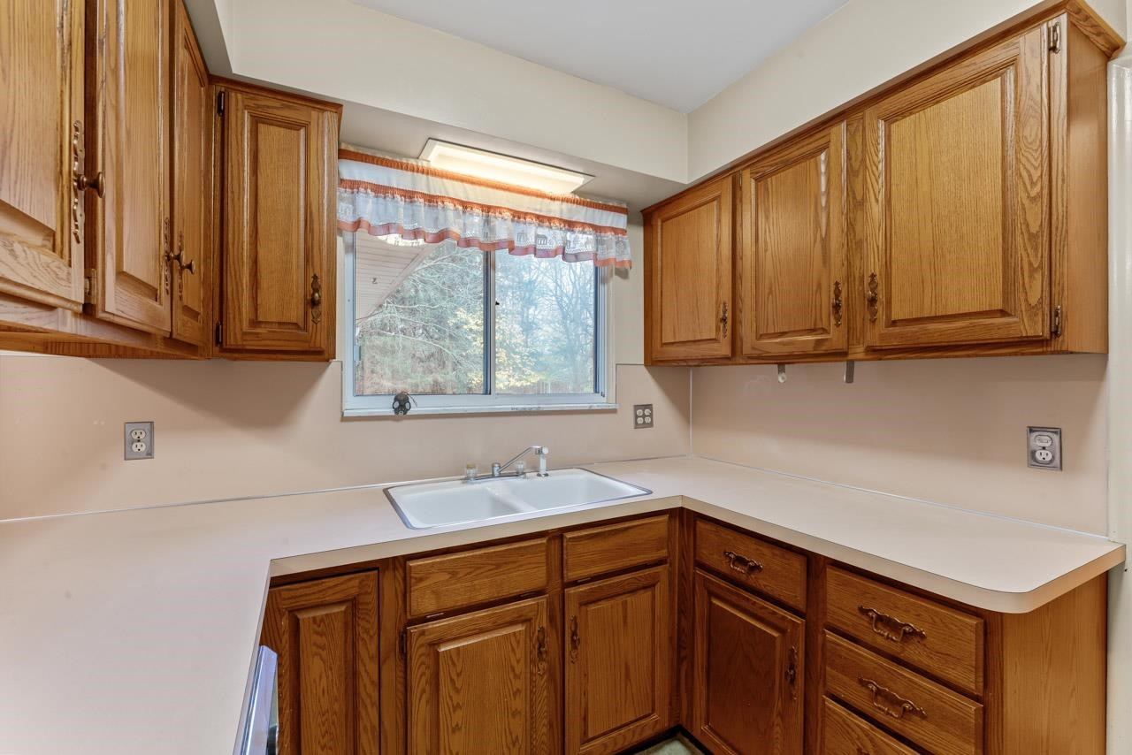 301 Airport, Holly, MI 48442 — Photo 16