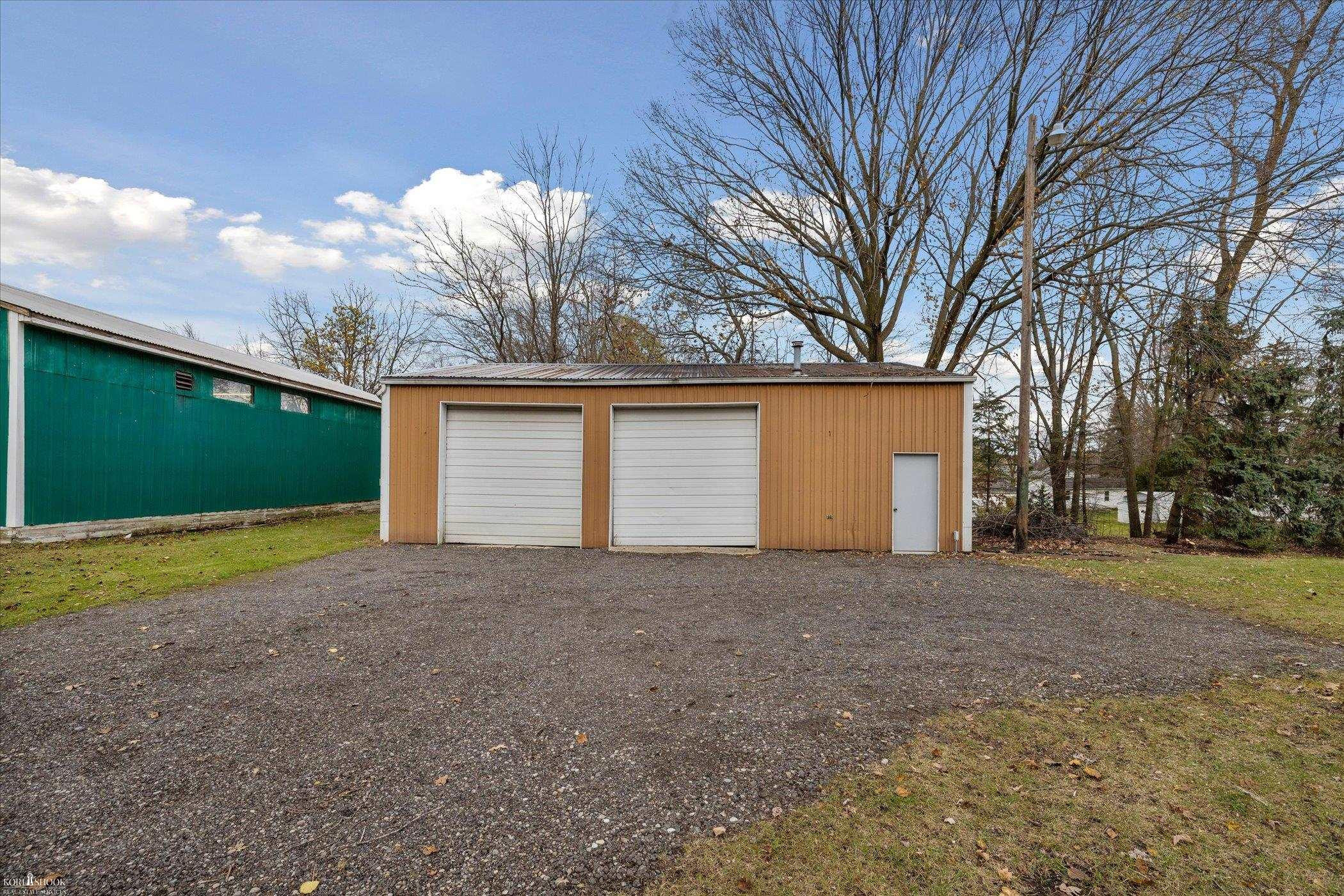 111 E South, Morrice, MI 48857 — Photo 30