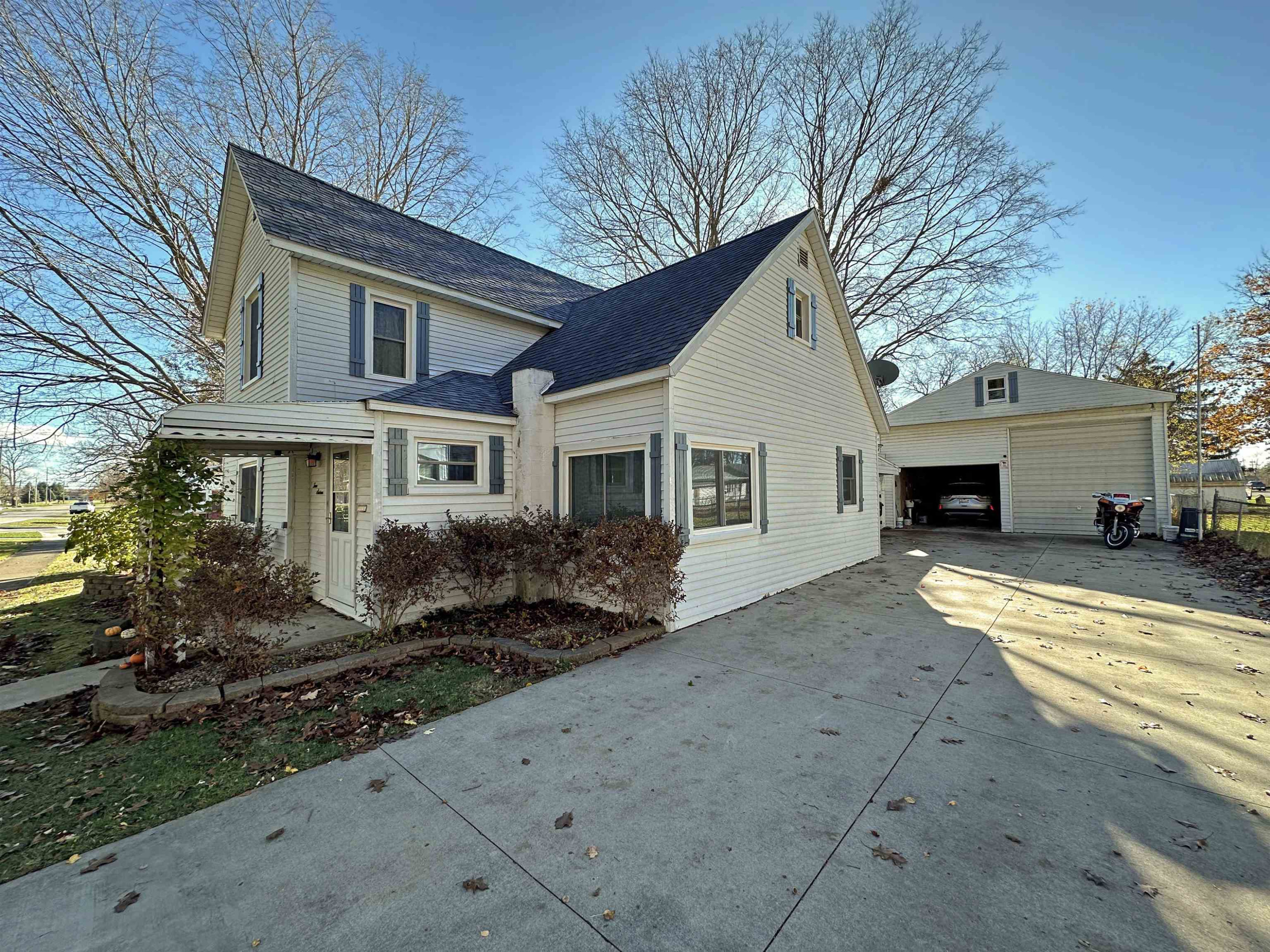 416 Center, Chesaning, MI 48616 — Photo 3