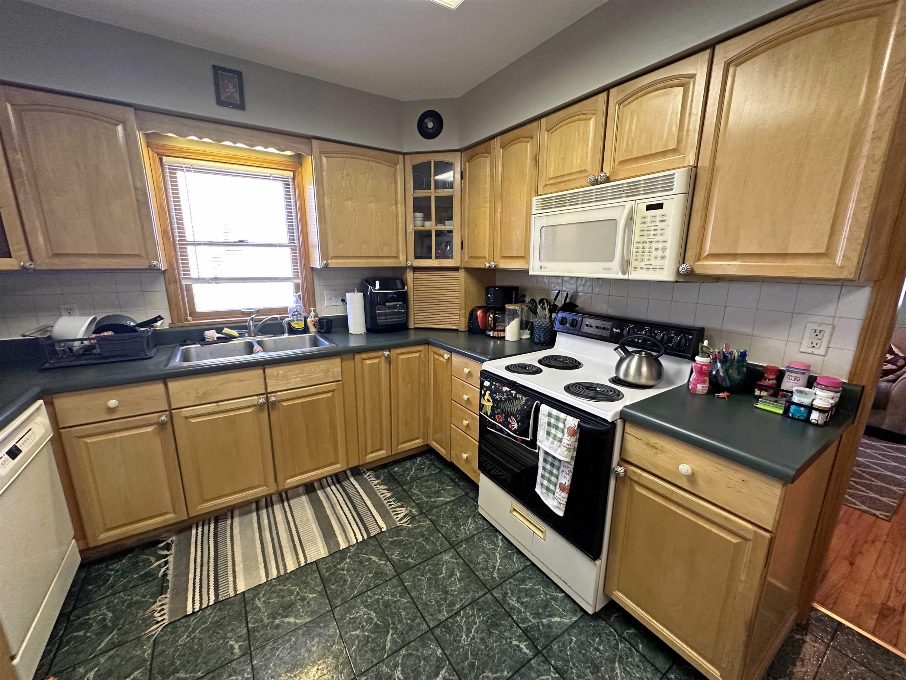 416 Center, Chesaning, MI 48616 — Photo 12
