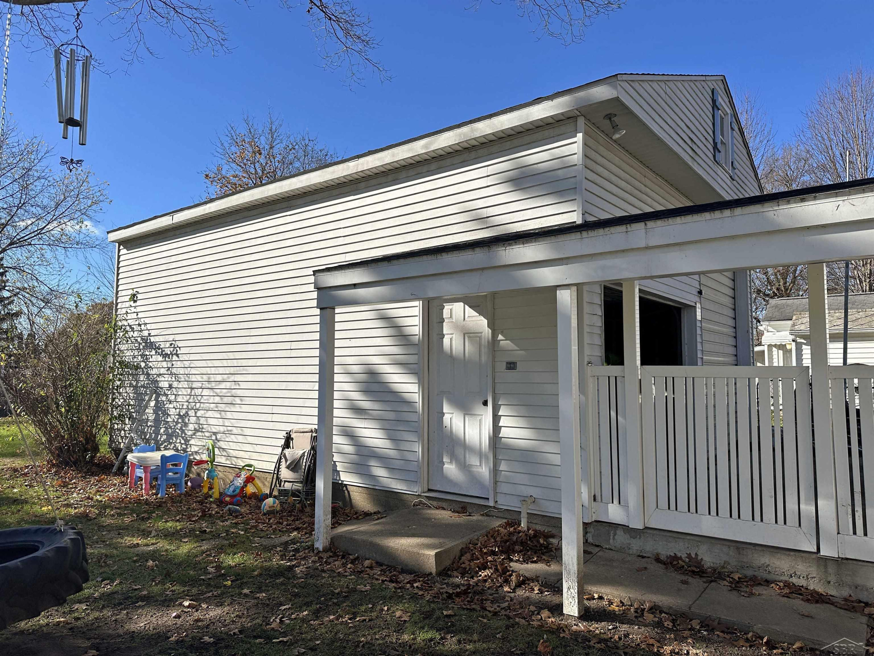 416 Center Street, Chesaning, MI 48616 — Photo 27
