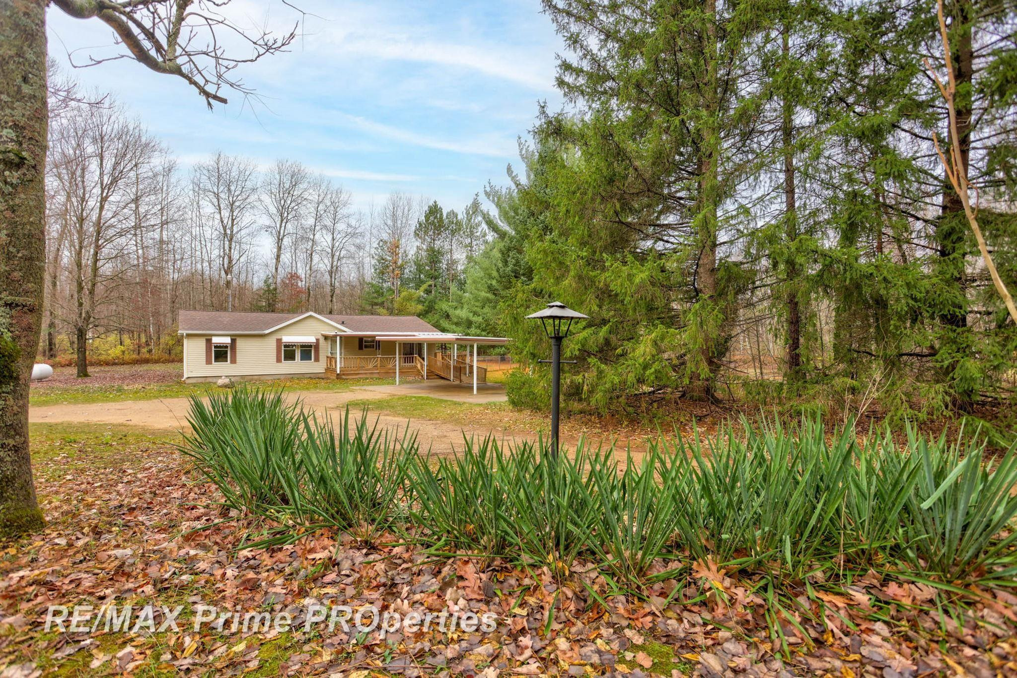 7118 Irish Road, Millington, MI 48746 — Photo 36