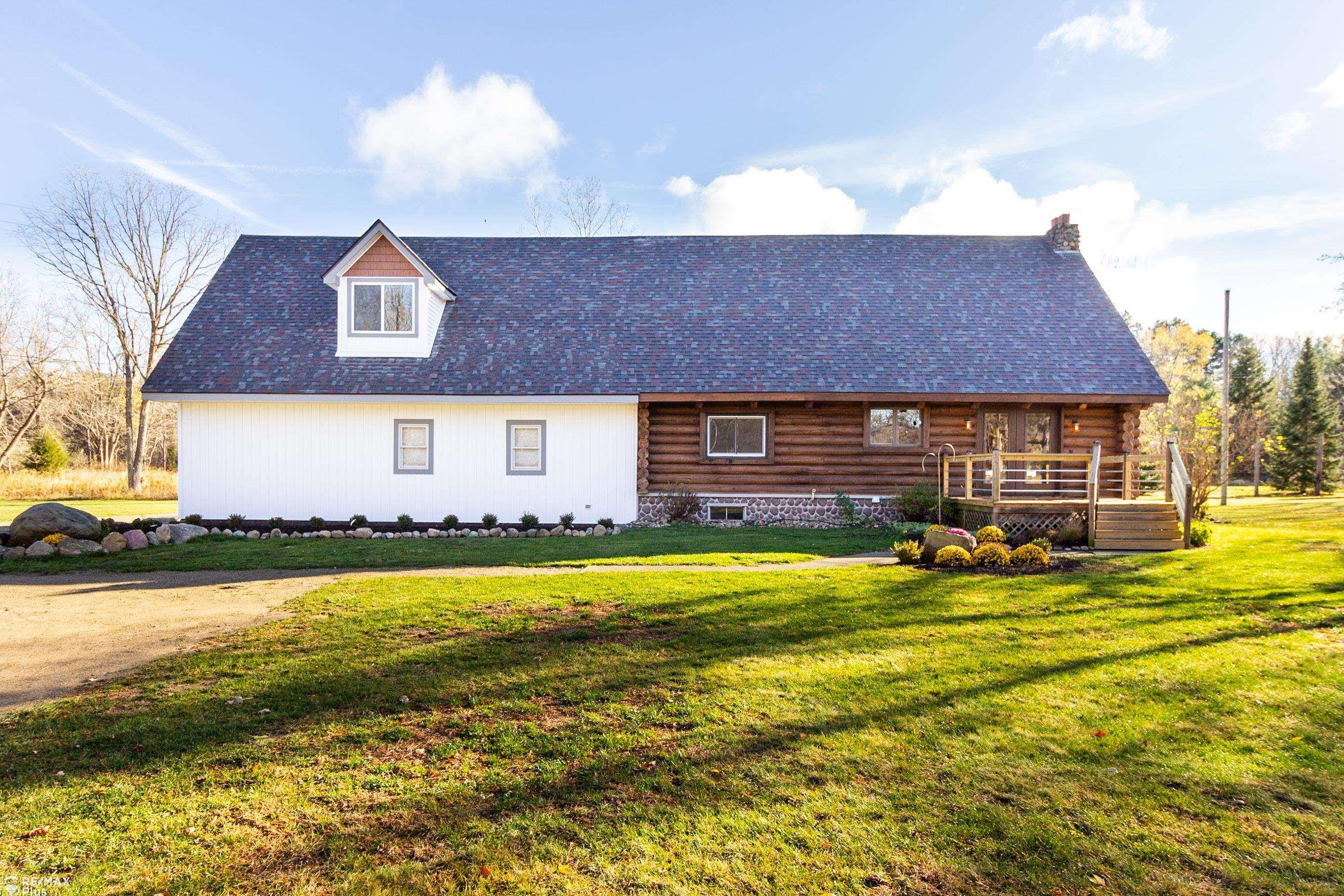 4521 Hadley Road, Metamora, MI 48455 — Photo 2