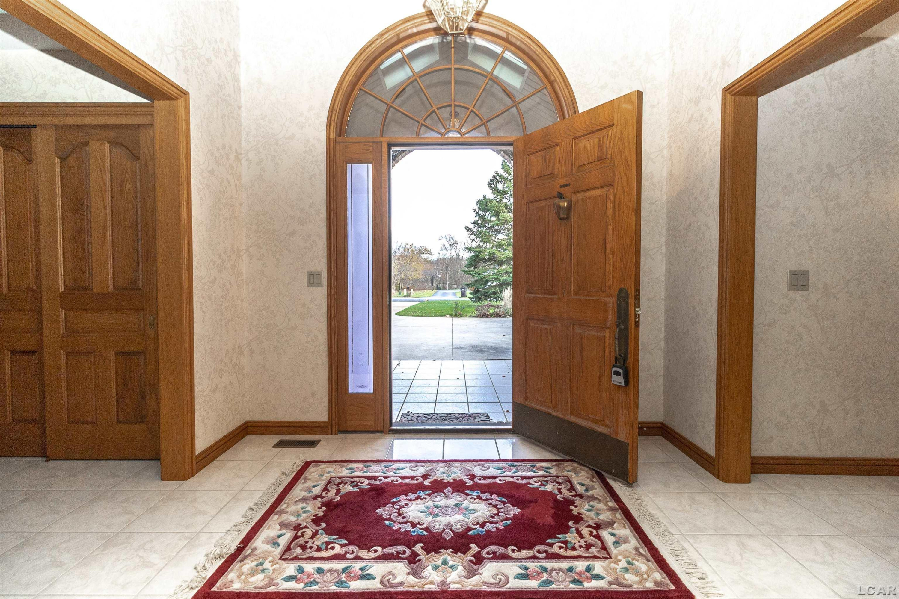8770 Loire Valley, Tecumseh, MI 49286 — Photo 7