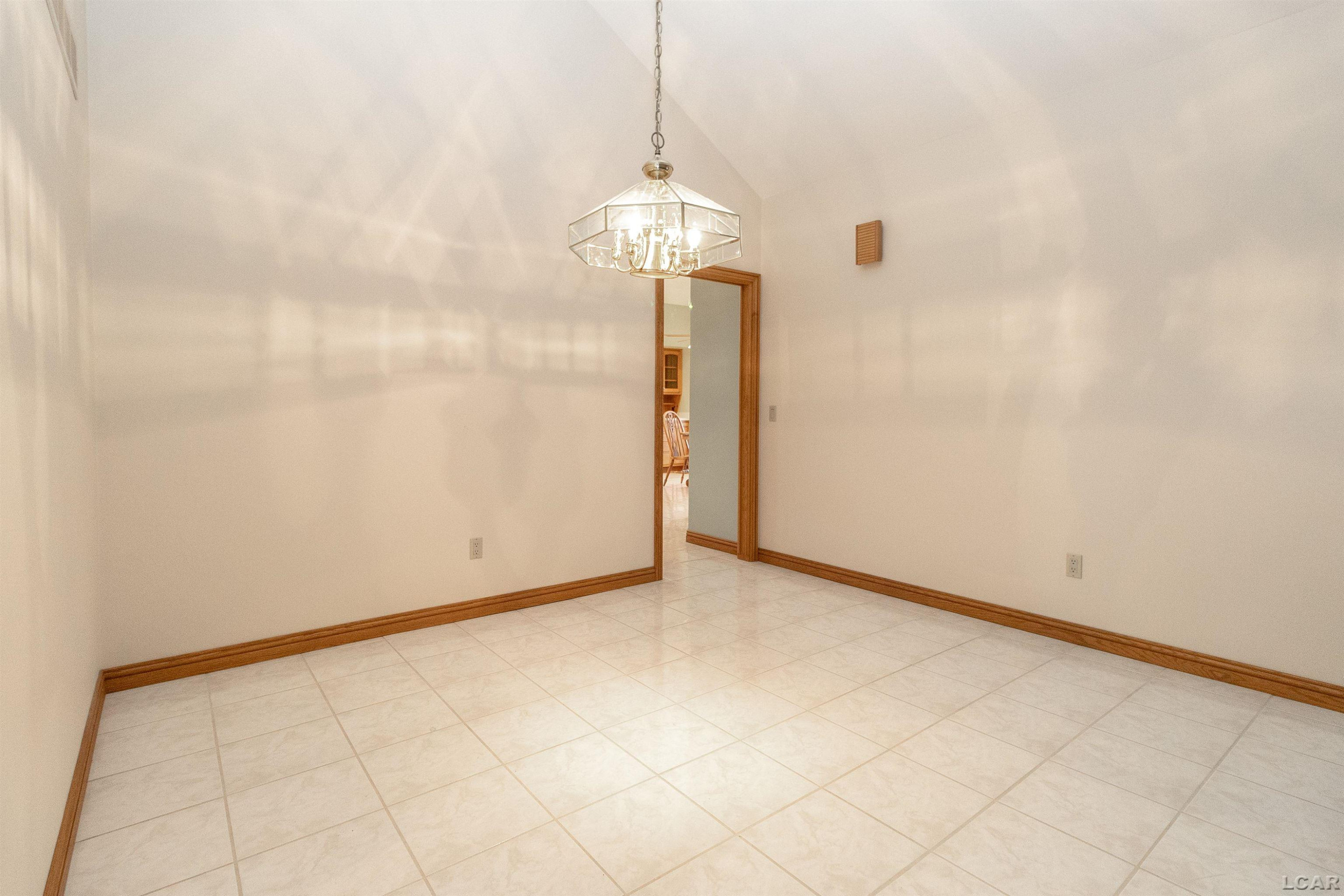 8770 Loire Valley, Tecumseh, MI 49286 — Photo 14