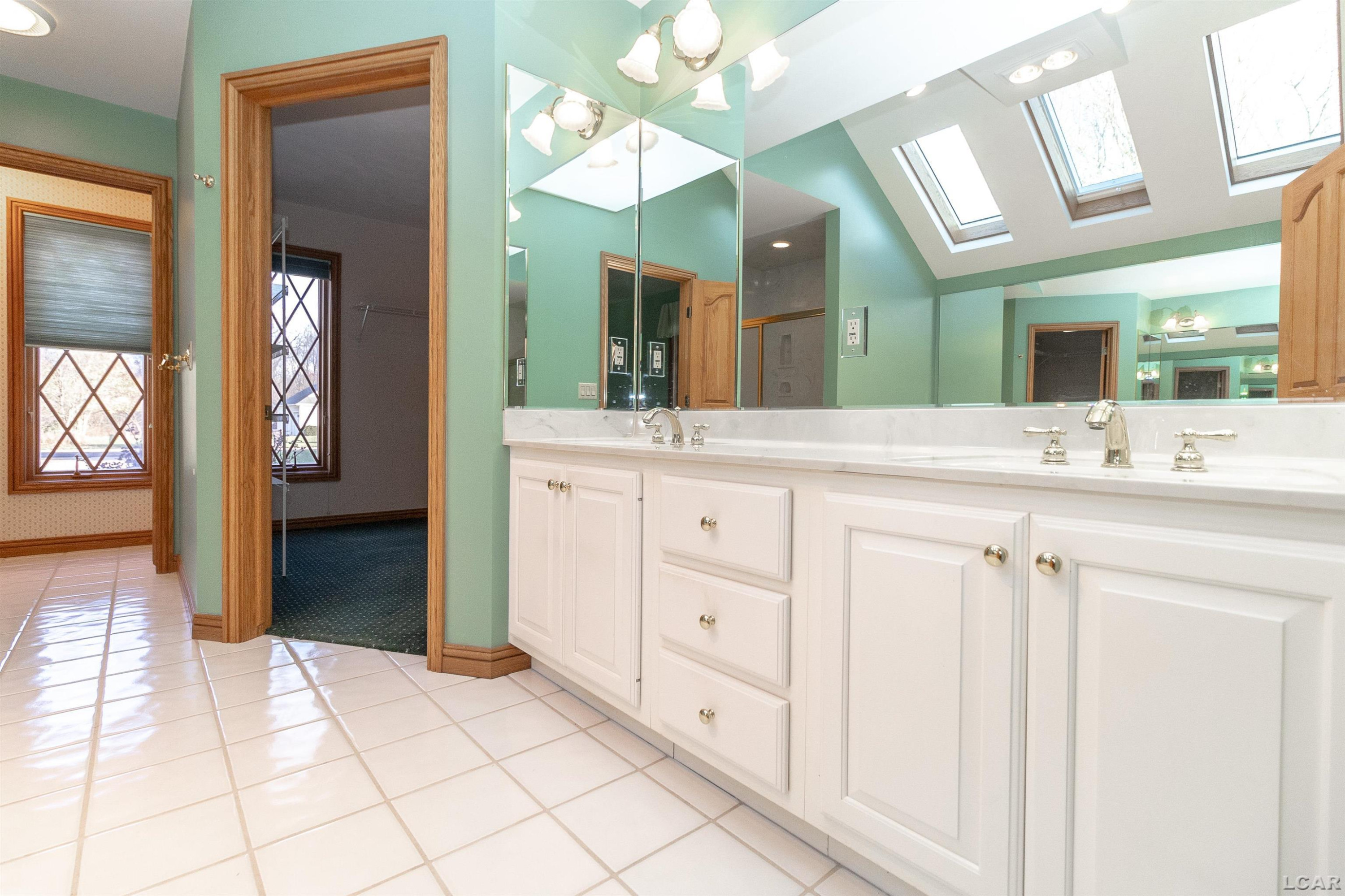 8770 Loire Valley, Tecumseh, MI 49286 — Photo 30