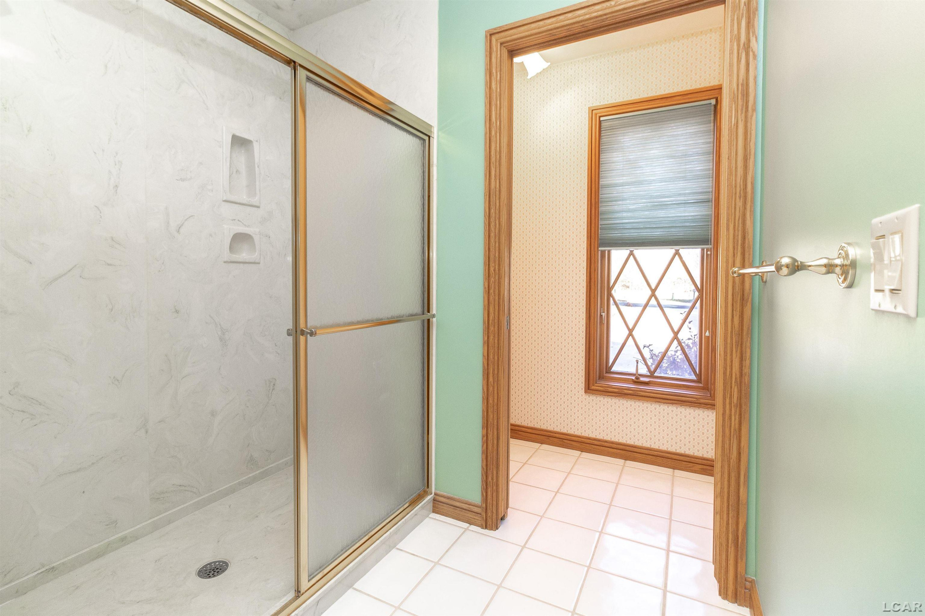 8770 Loire Valley, Tecumseh, MI 49286 — Photo 32