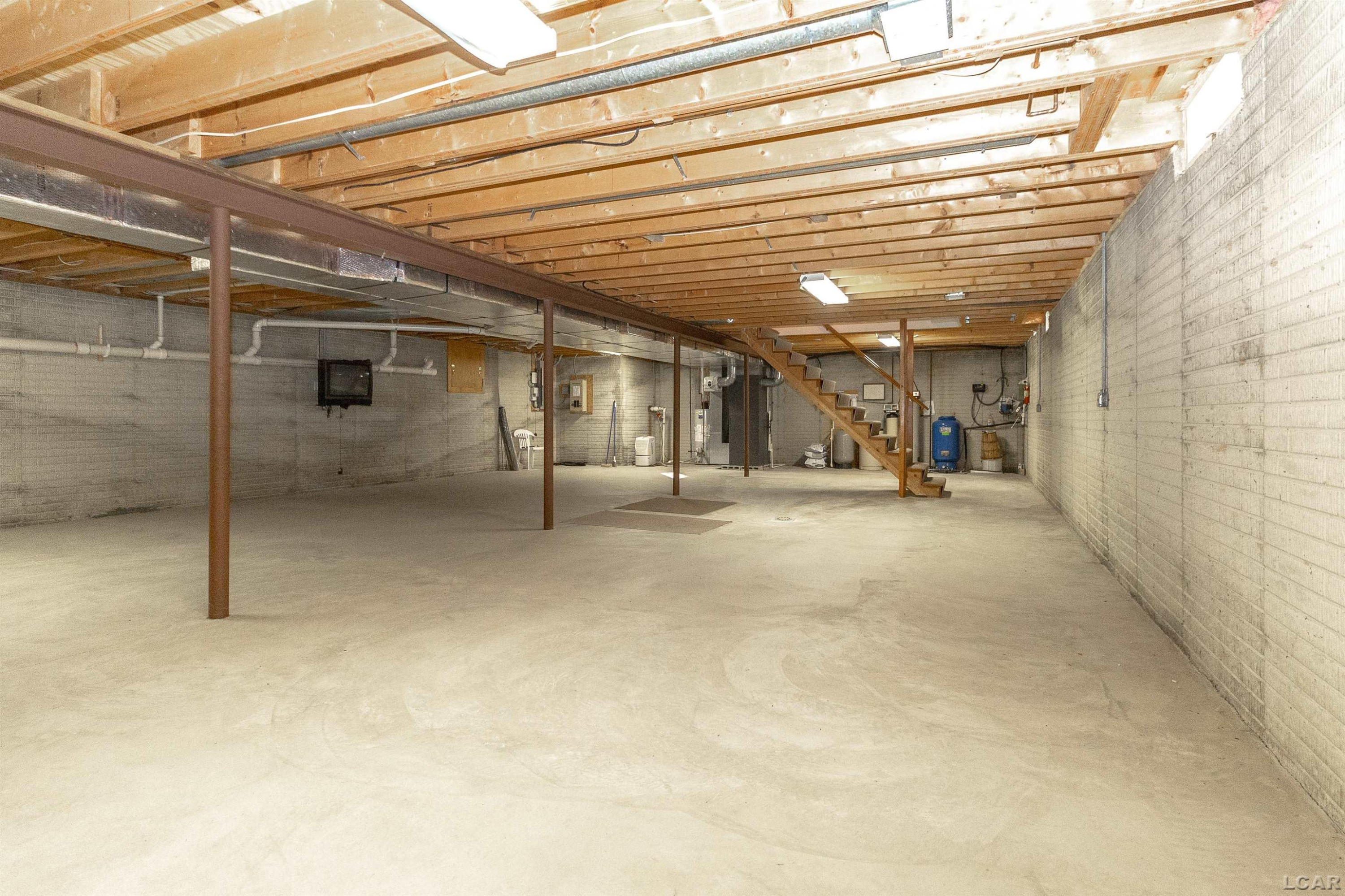 8770 Loire Valley, Tecumseh, MI 49286 — Photo 46