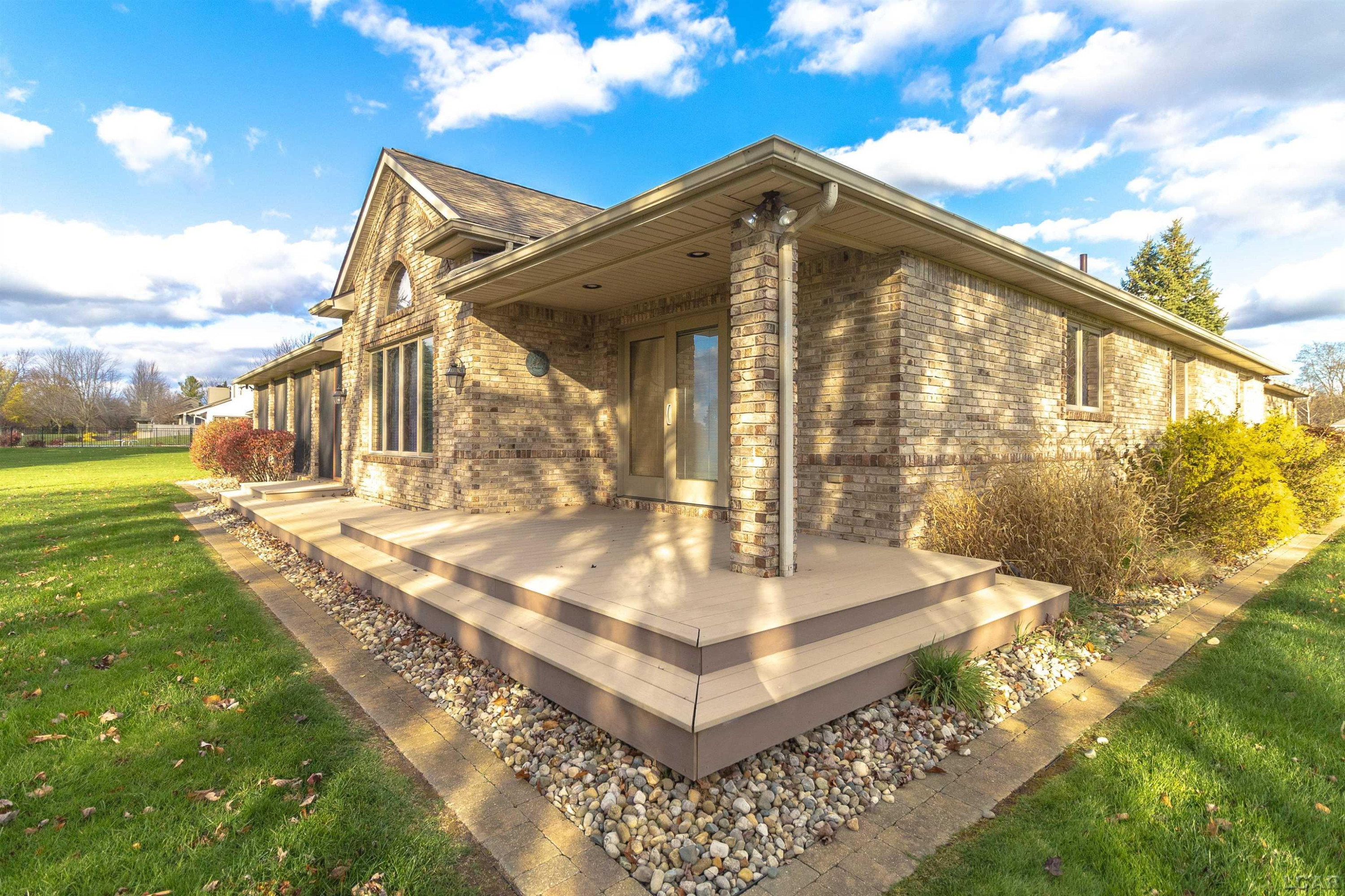8770 Loire Valley, Tecumseh, MI 49286 — Photo 52