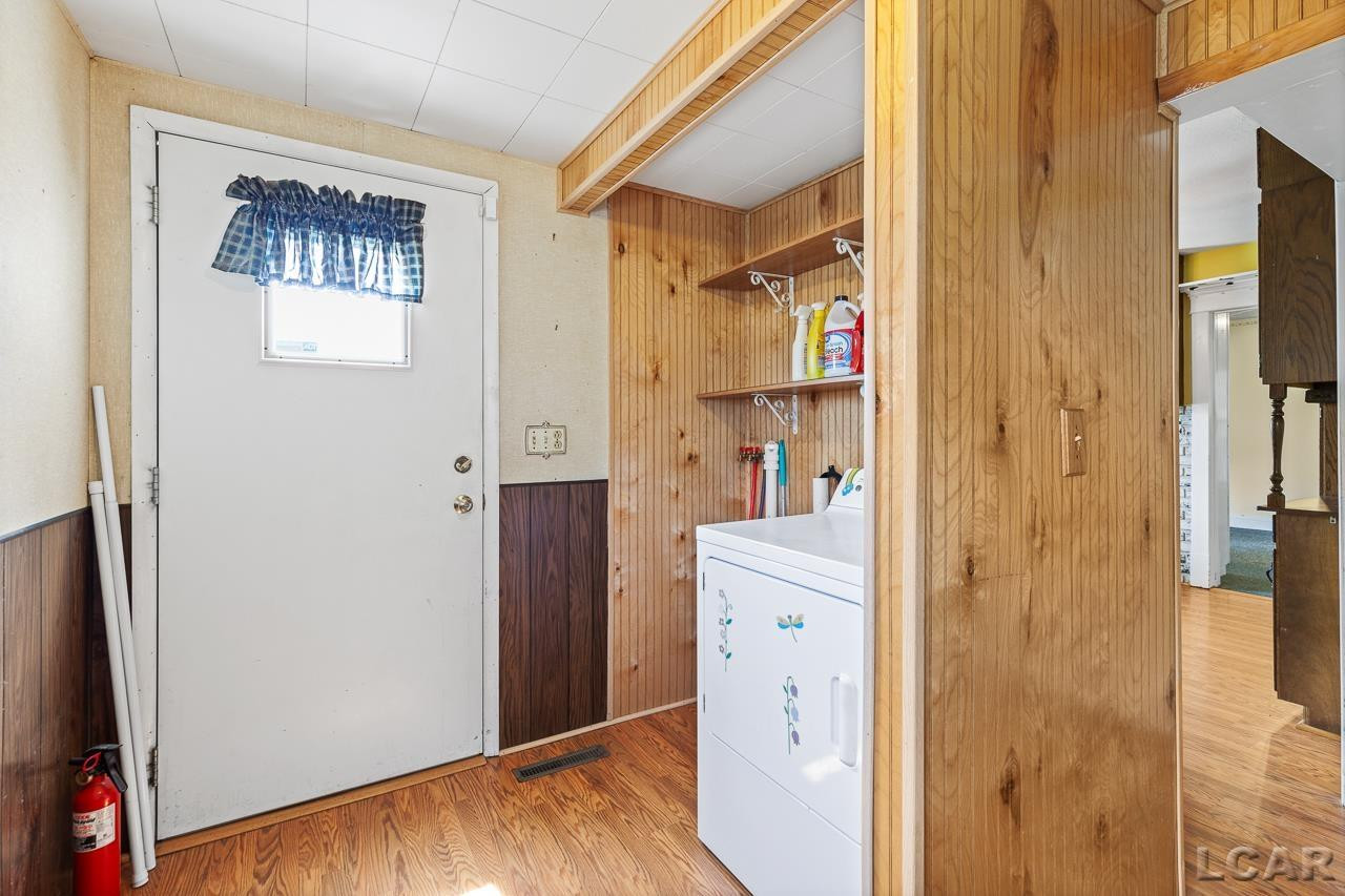 216 White, Blissfield, MI 49228 — Photo 16
