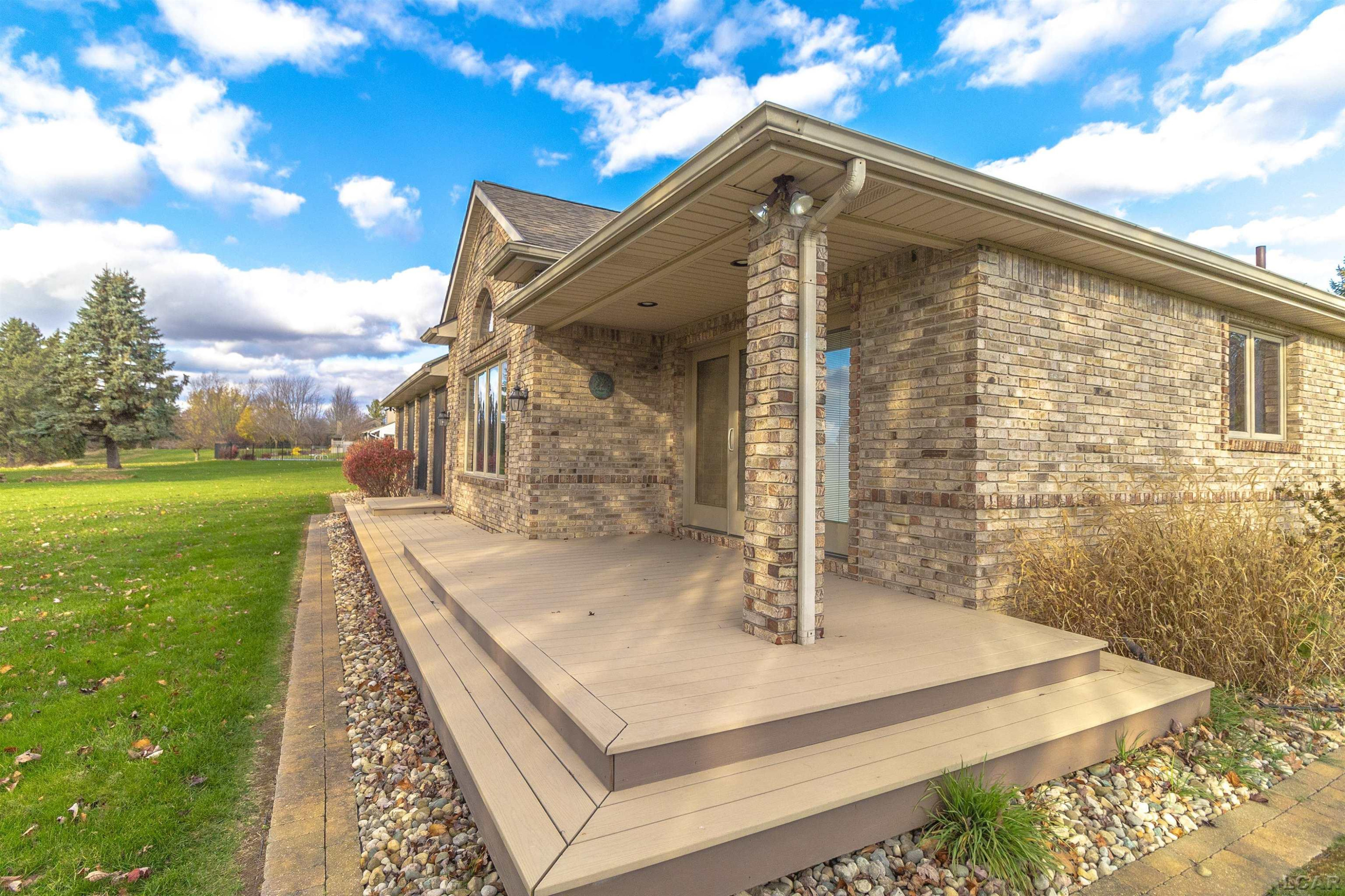 8770 Loire Valley, Tecumseh, MI 49286 — Photo 58