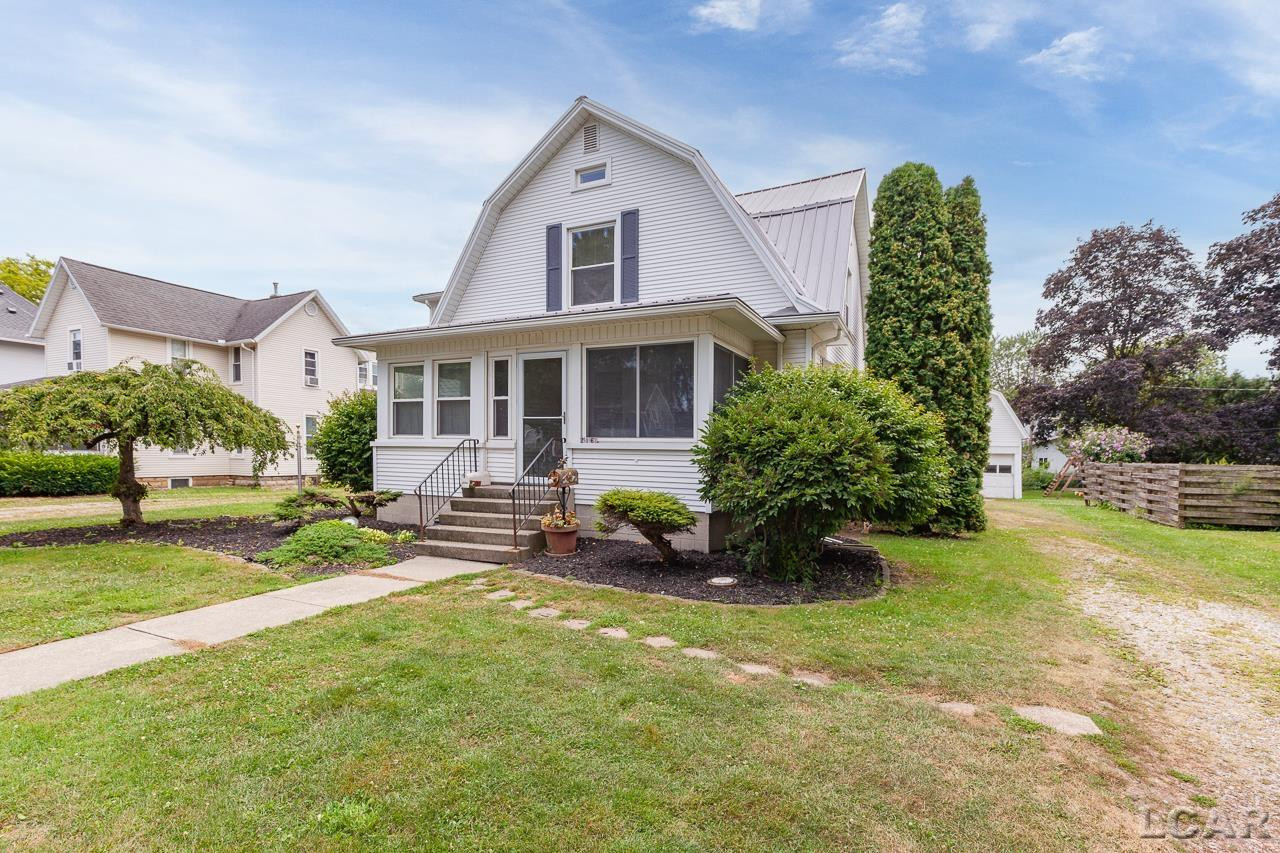 216 White, Blissfield, MI 49228 — Photo 27