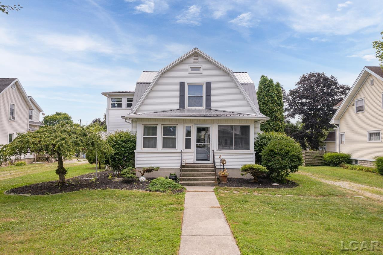 216 White, Blissfield, MI 49228 — Photo 30