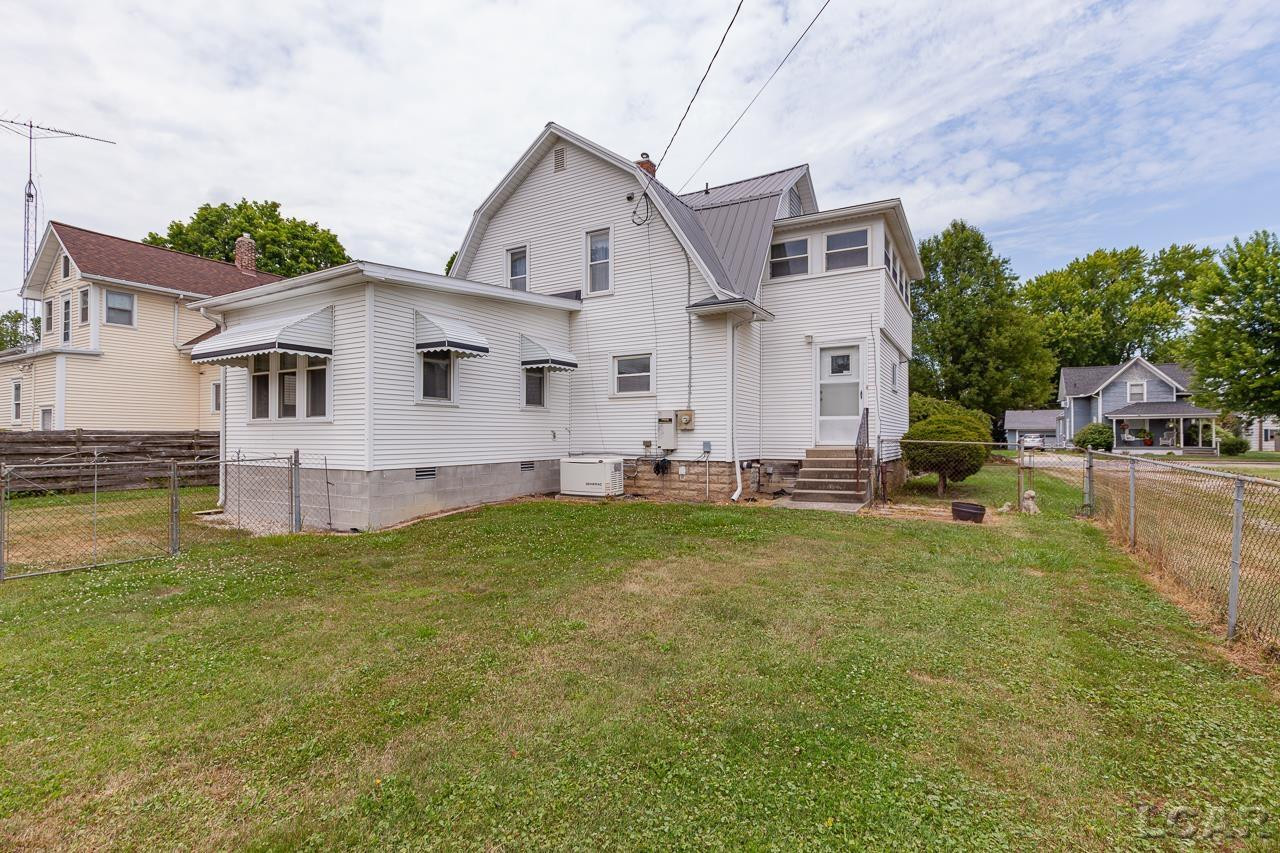 216 White, Blissfield, MI 49228 — Photo 32
