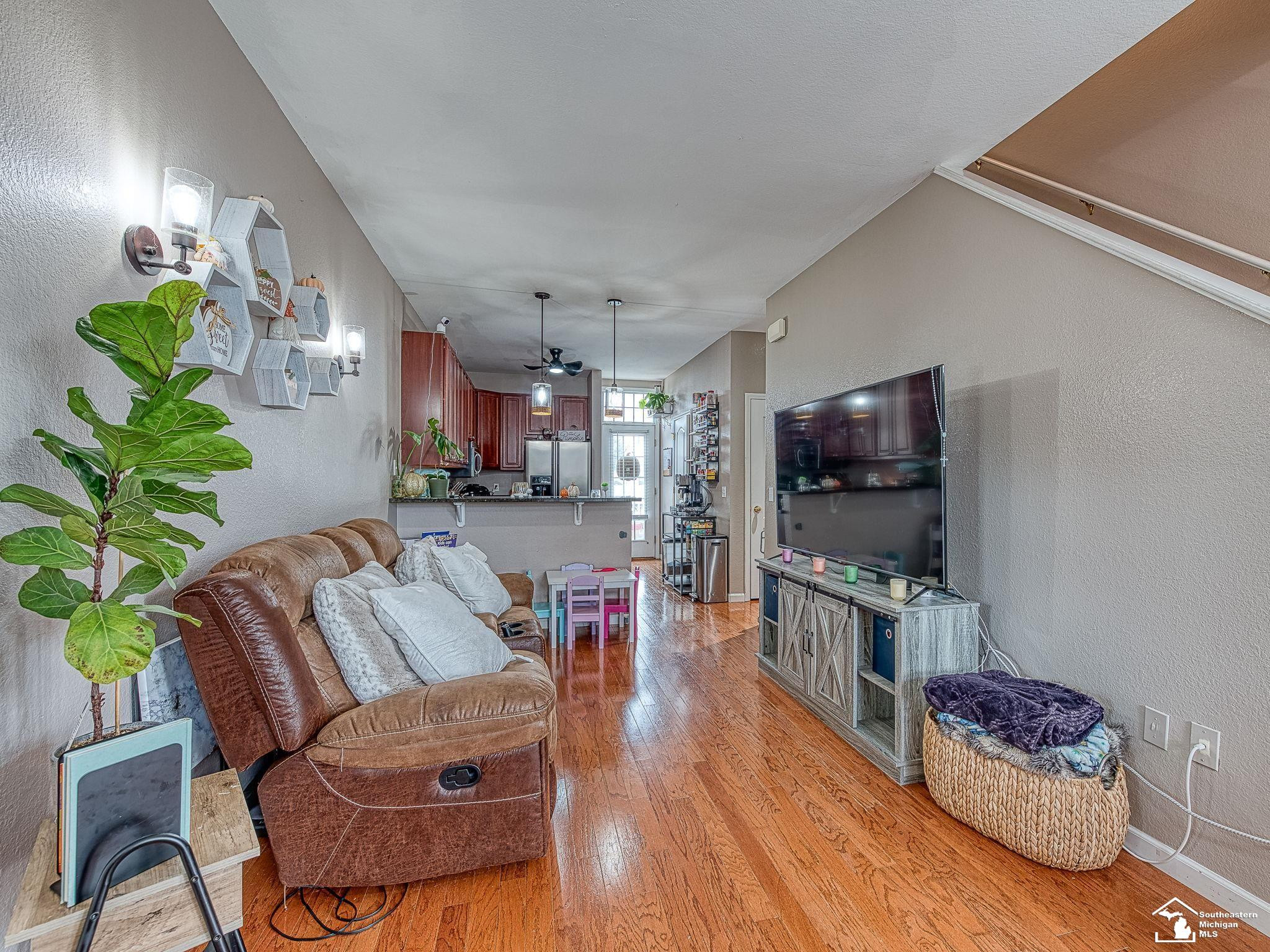 318 Beachwalk, Luna Pier, MI 48157 — Photo 15