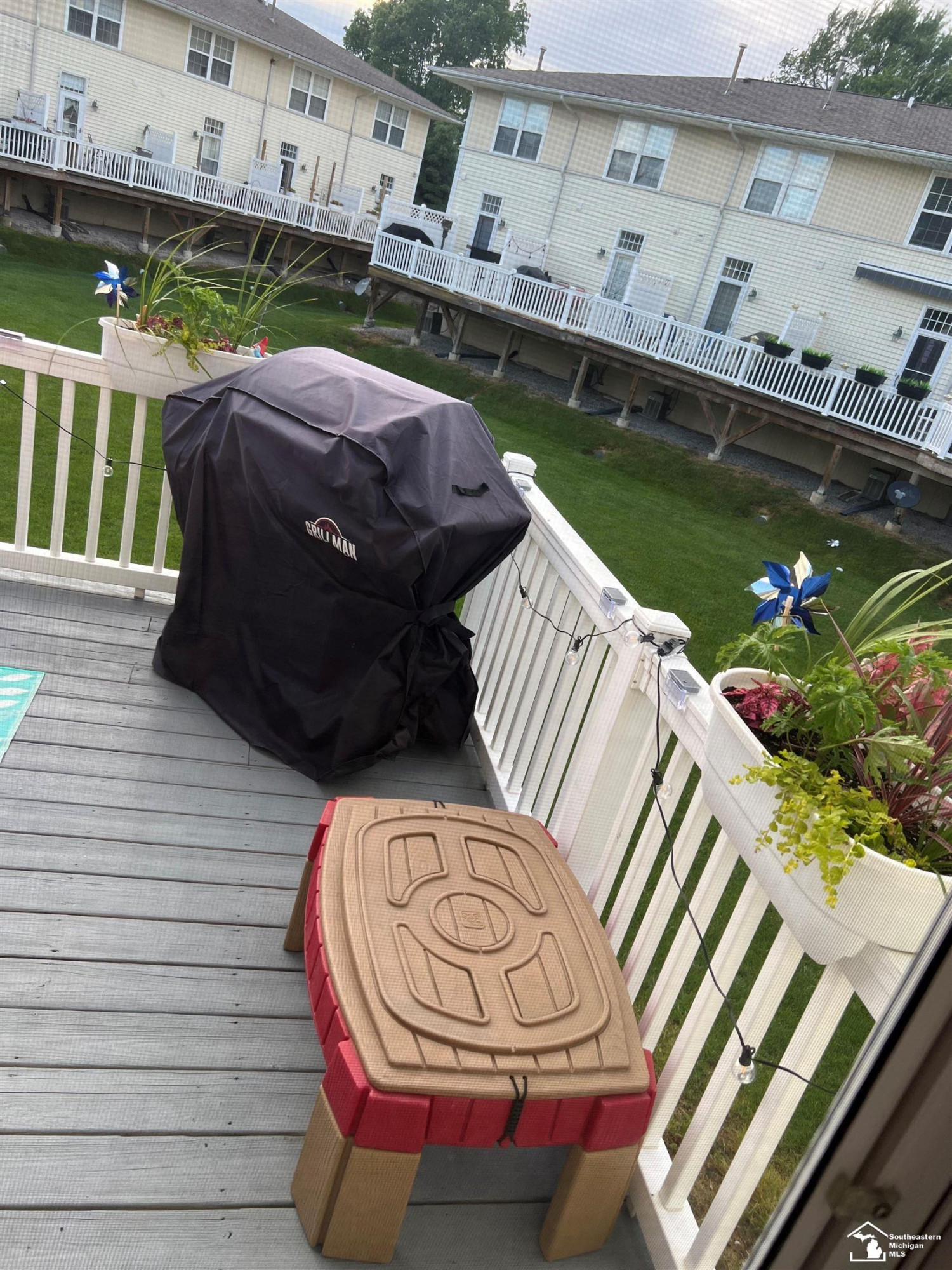 318 Beachwalk, Luna Pier, MI 48157 — Photo 25