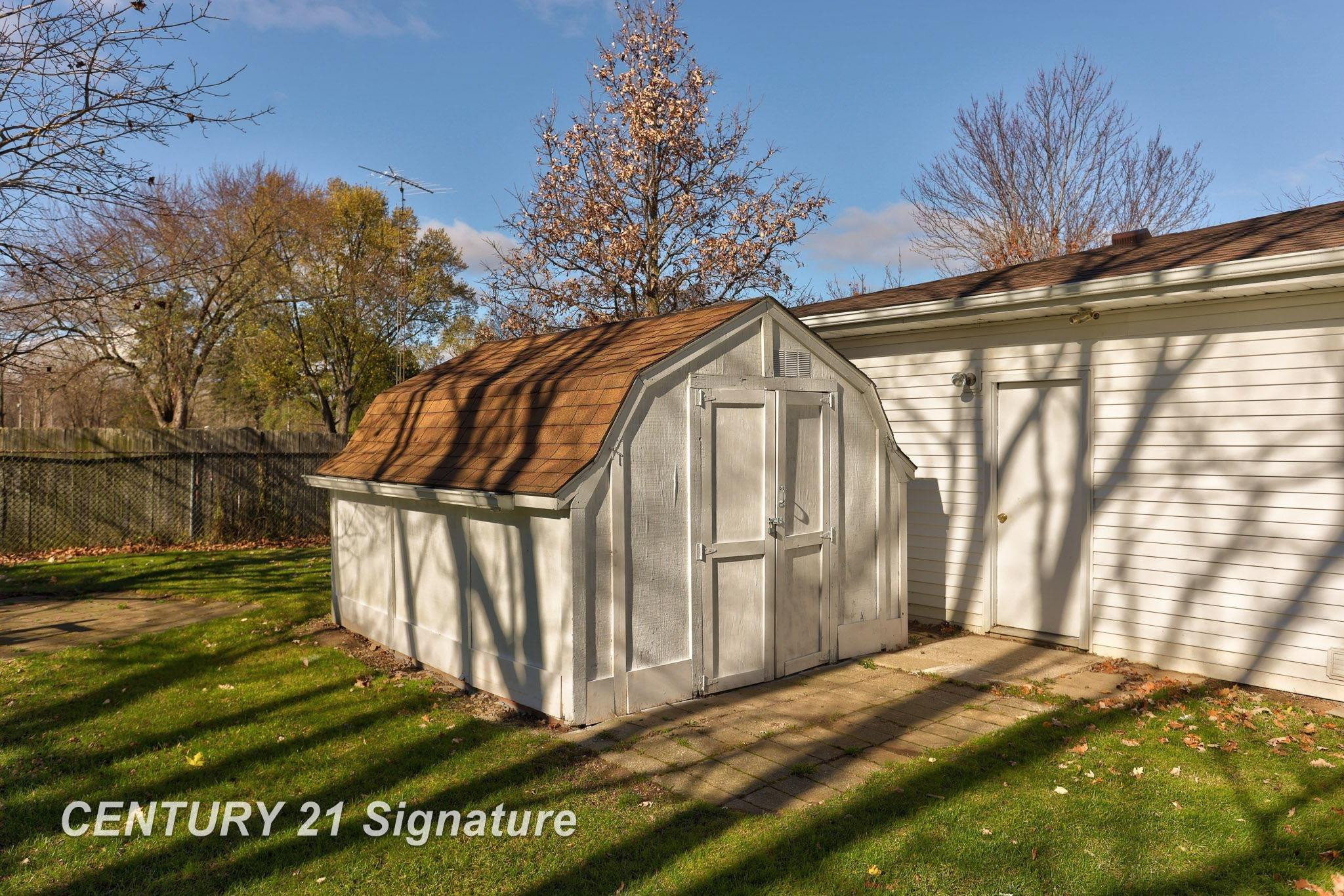 163 Strieter Drive, Saginaw, MI 48609 — Photo 29