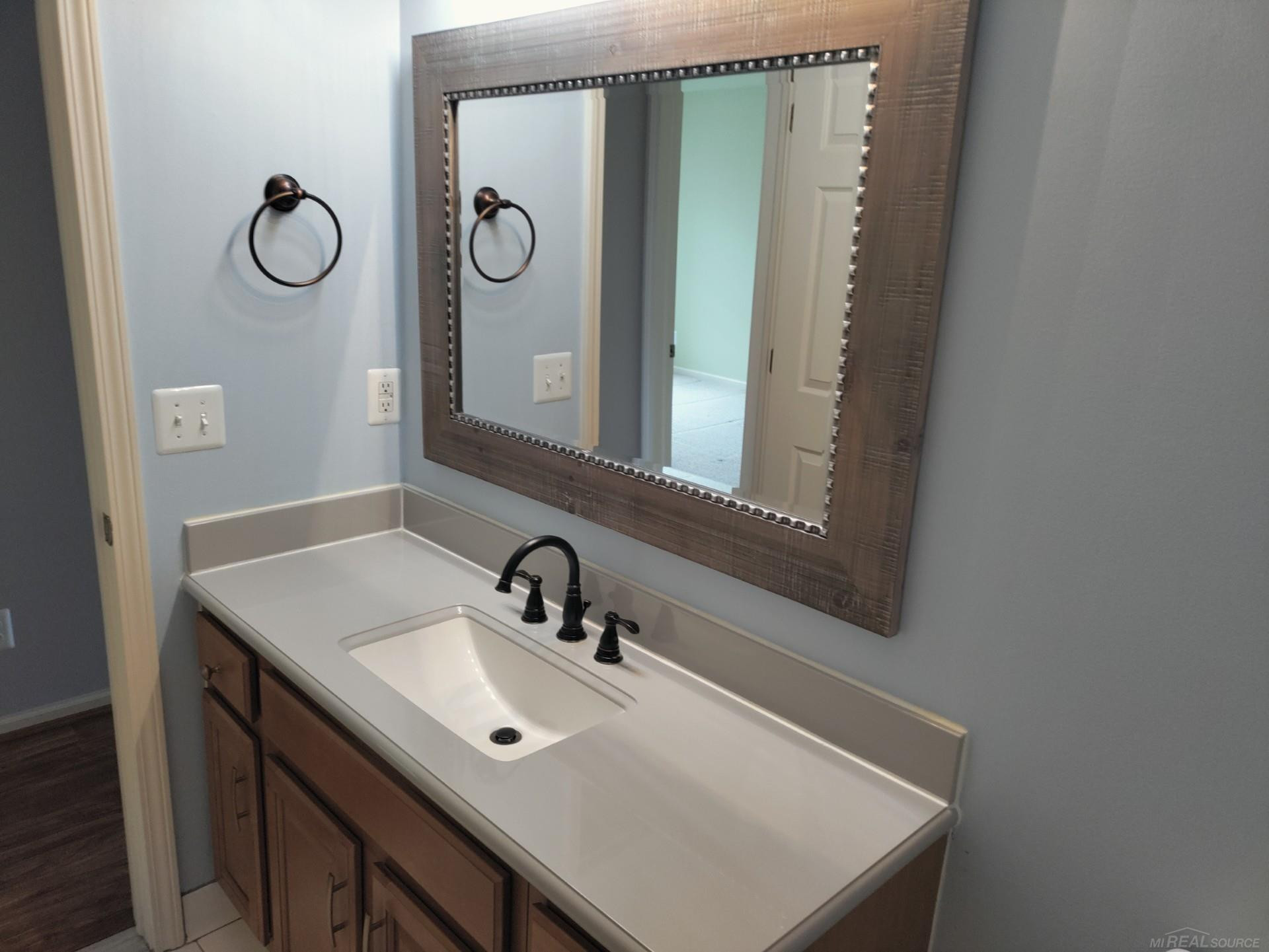 1978 FLAGSTONE Circle, Rochester Hills, MI 48307 — Photo 19