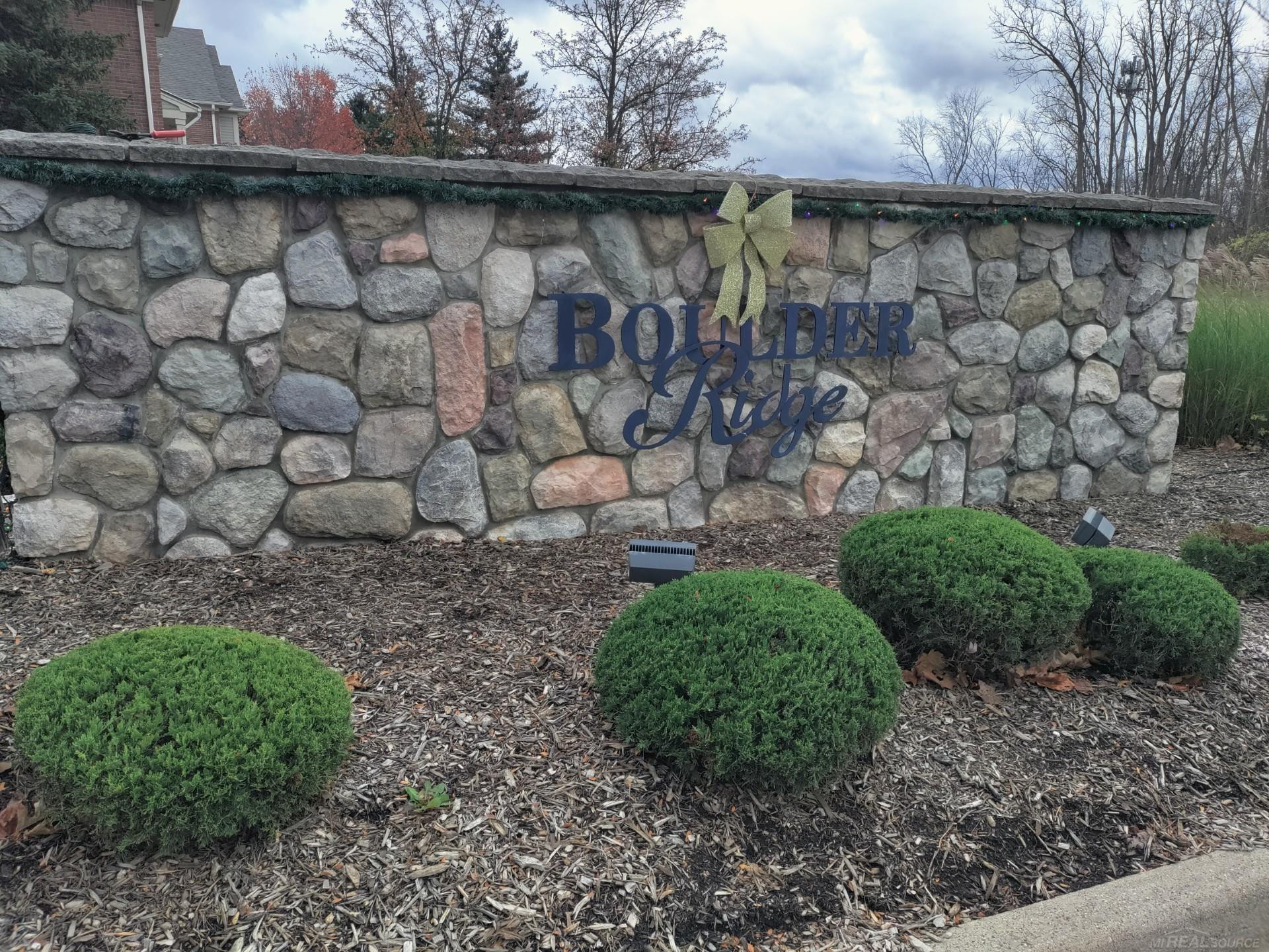 1978 FLAGSTONE Circle, Rochester Hills, MI 48307 — Photo 27