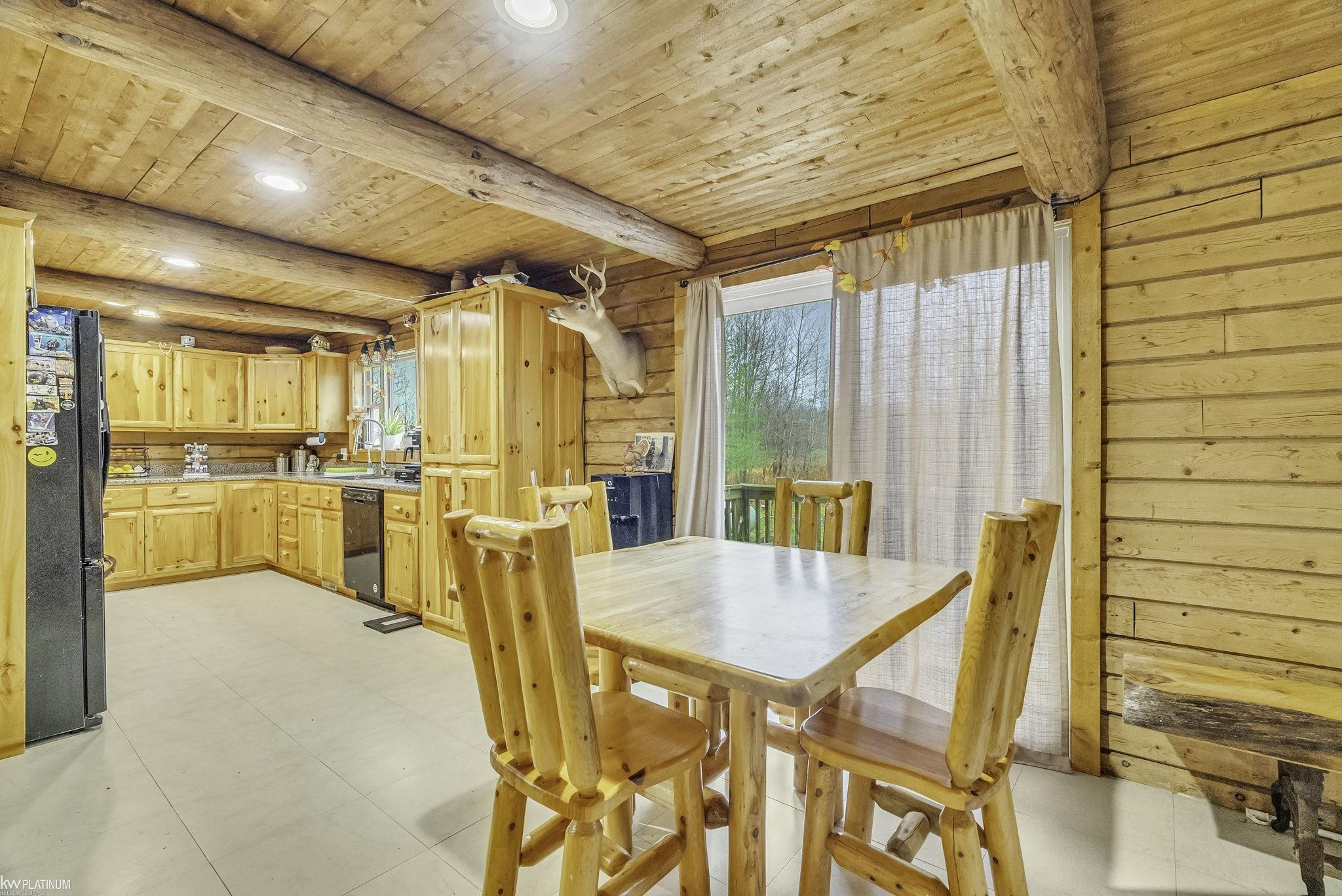 16259 Petz Road, MI 48014 — Photo 4